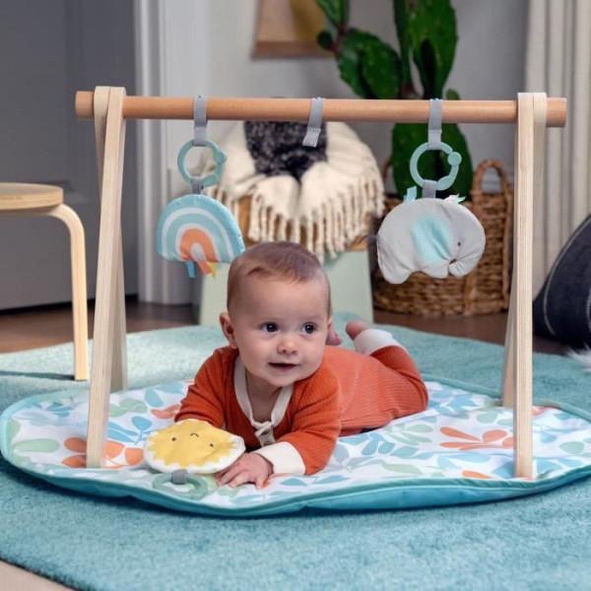 Voir la diapositive 2 : MARKET24 INGENUITY Tapis d'éveil Sun Valley, arche de jeu en bois - 3 jouets amovibles - pliable
