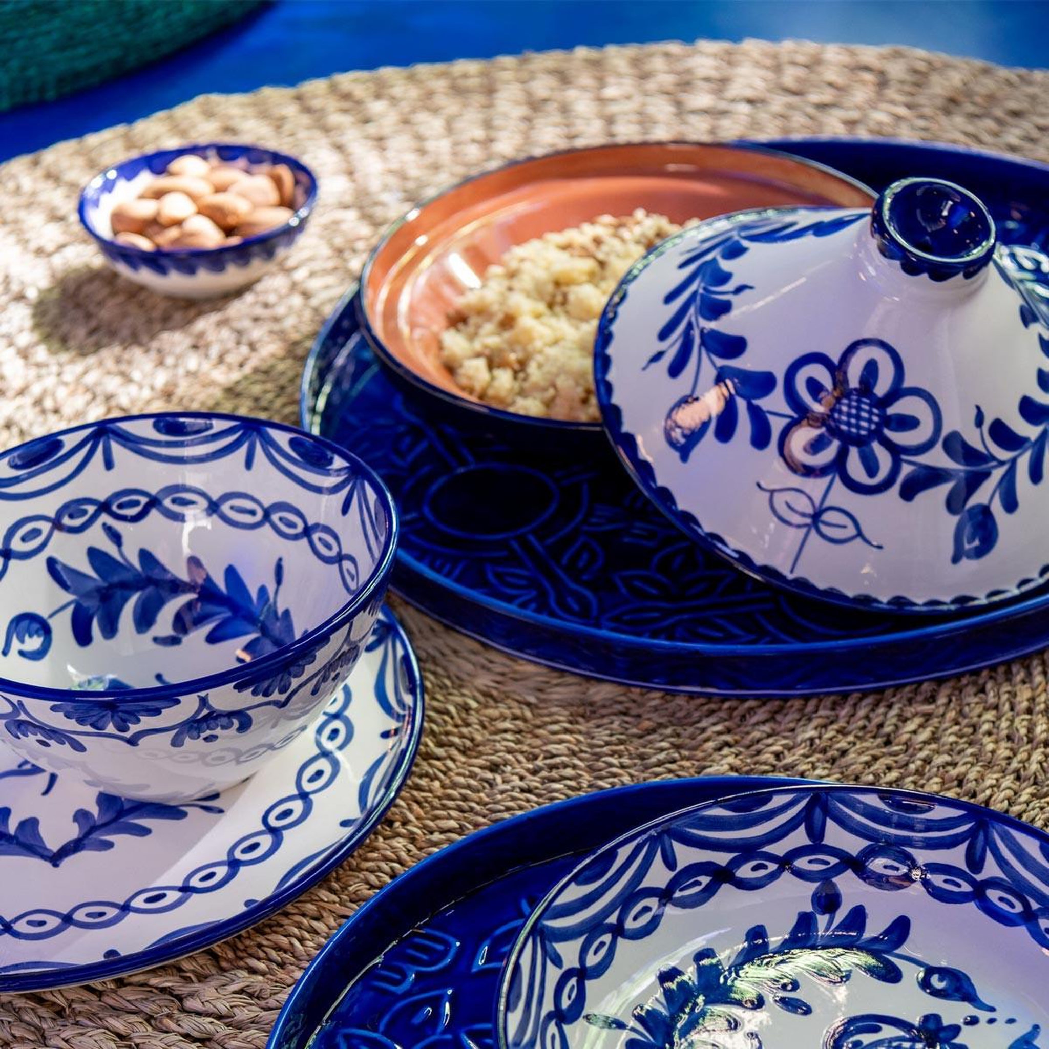 Voir la diapositive 3 : J-LINE Plat à tajine en céramique  granada  28cm bleu cobalt