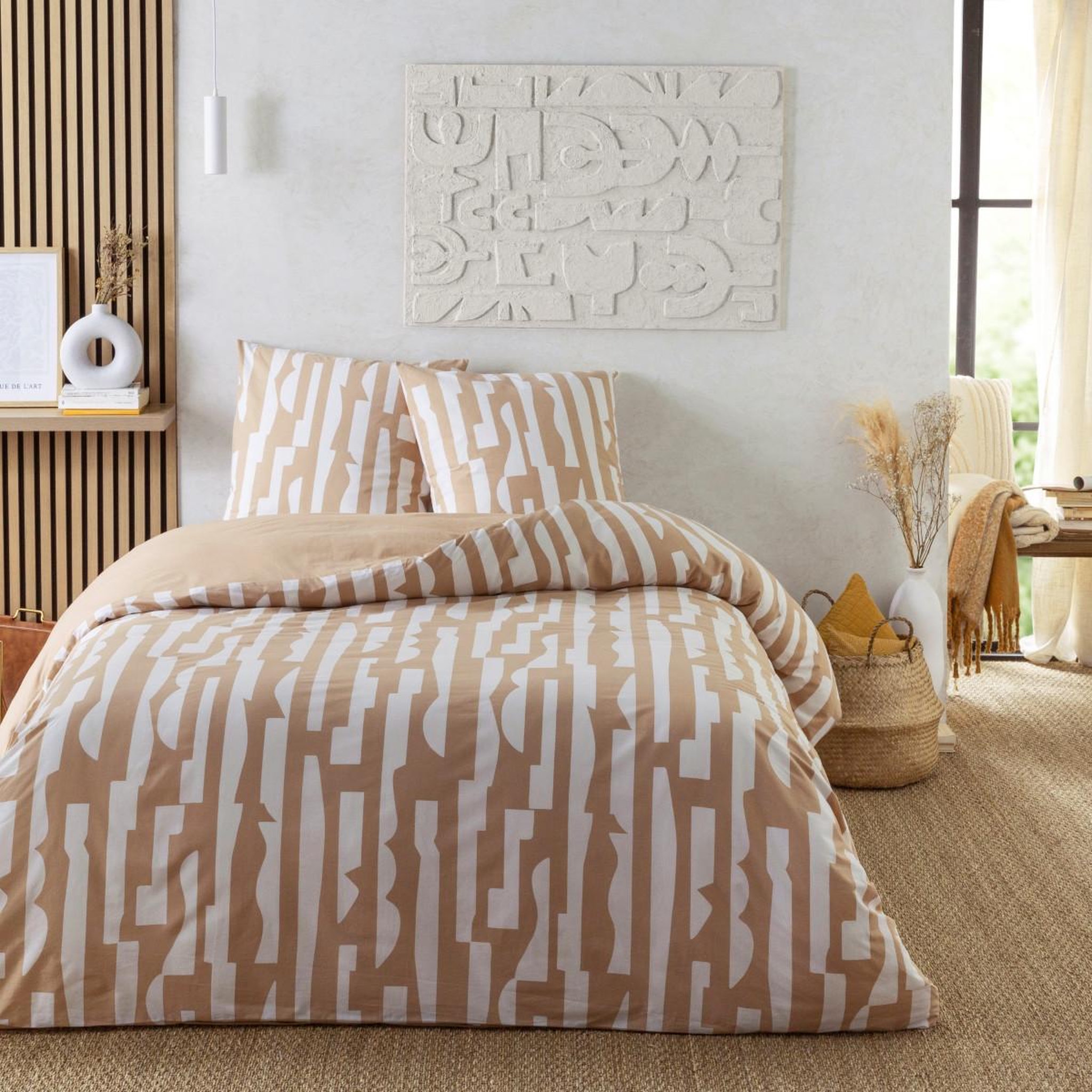 FUTURE HOME Parure de lit 2 personnes en coton 57 fils imprimé camel. Coloris disponibles : Beige