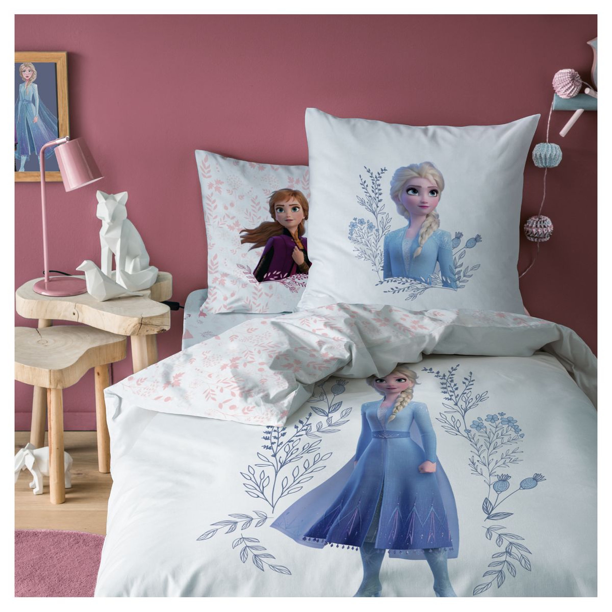 Voir la diapositive 1 : Reine des neiges Parure housse de couette coton réversible Elsa et Anna REINE DES NEIGES