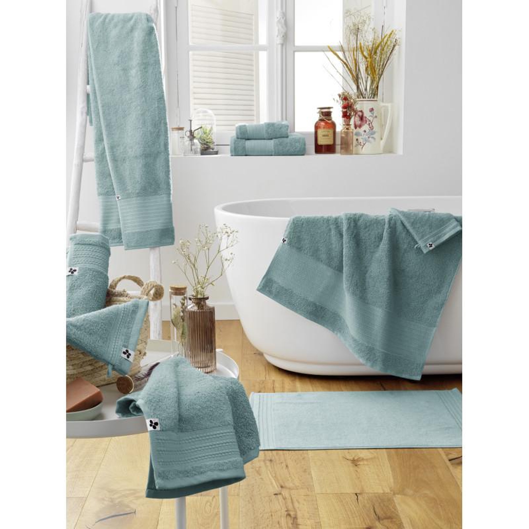 Voir la diapositive 3 : L EFFET PAPILLON Lot de 2 gants de toilette  Garance  15 x 21 cm / 100% Coton Bio / 600 gr/m² l'Effet Papillon -  - Lot de 2 Gants de toilette 15 x 21 cm