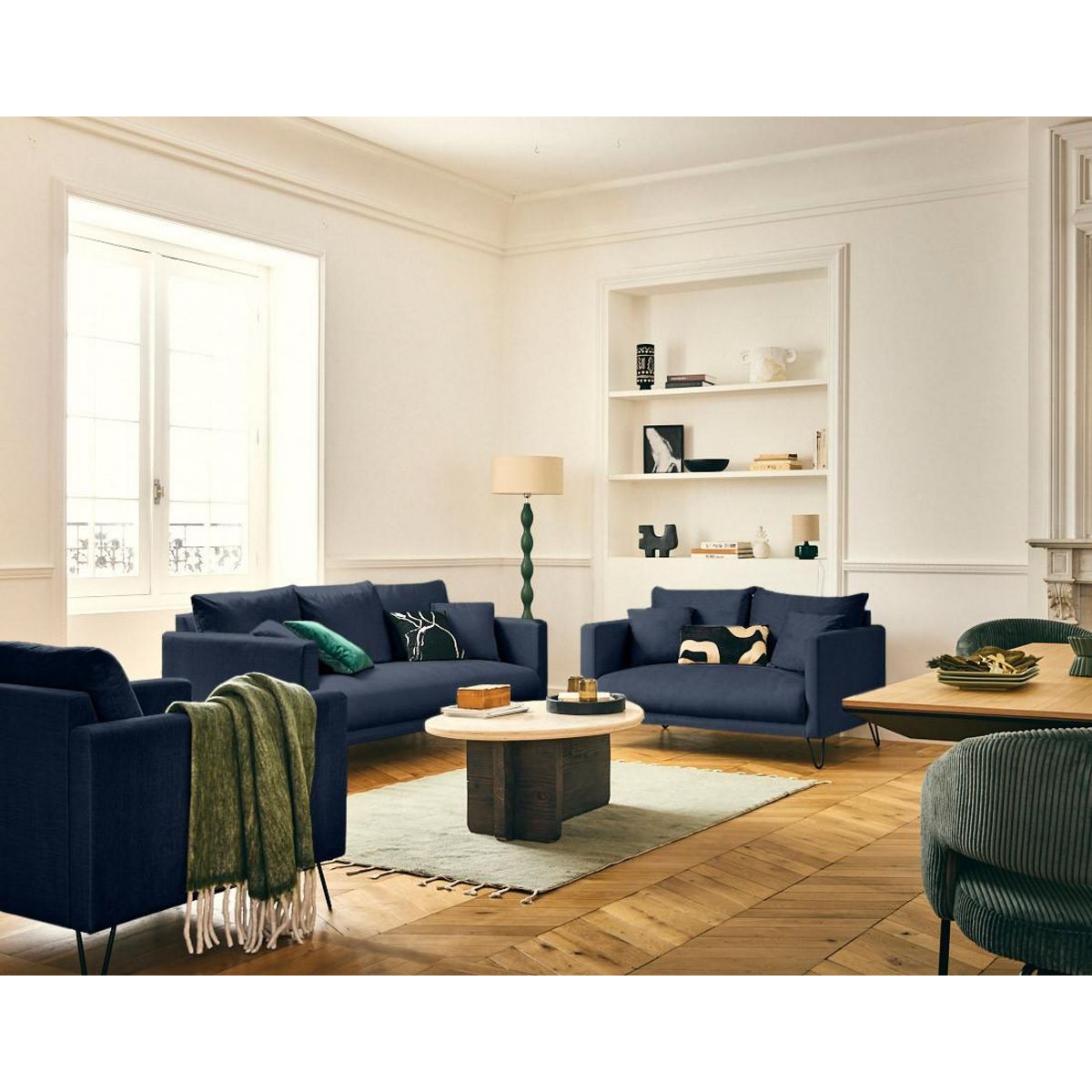 LISA DESIGN Ostrava - fauteuil en velours pieds en épingle