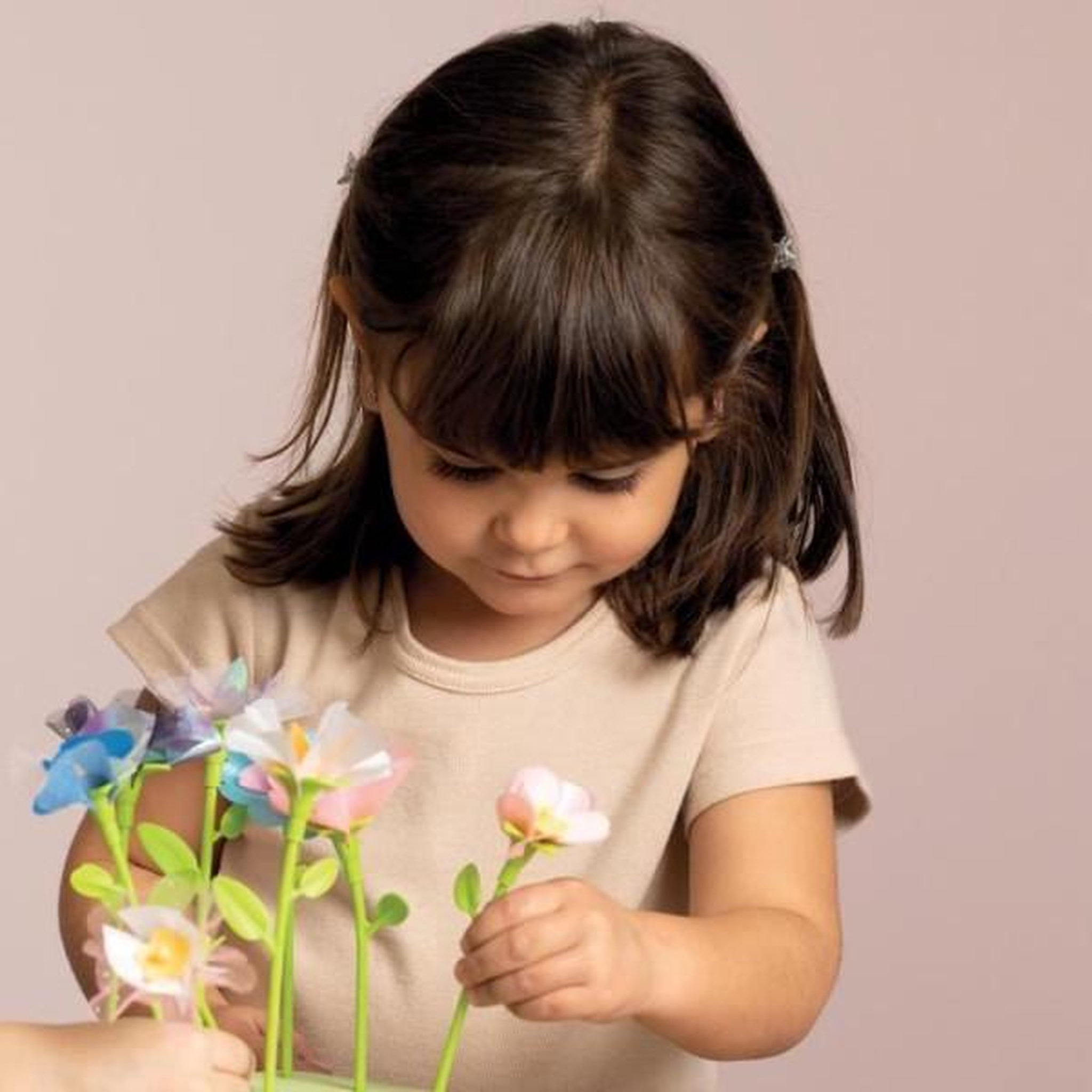 Voir la diapositive 4 : SMOBY Set de Fleurs
