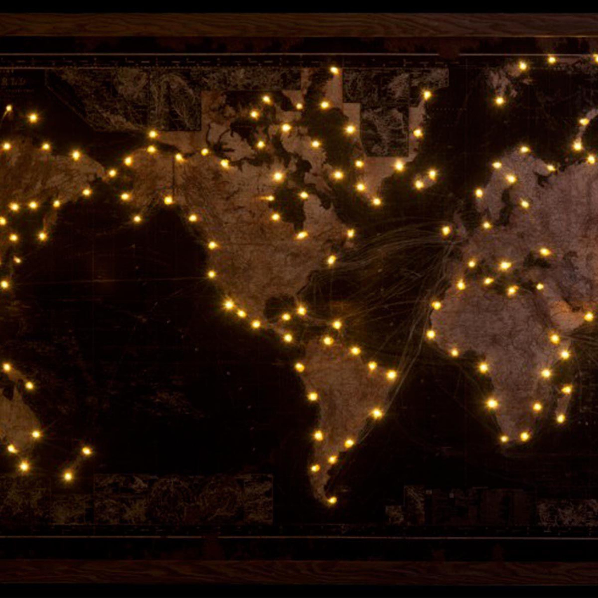 Voir la diapositive 3 : J-LINE Tableau déco à led  mappemonde  175cm noir