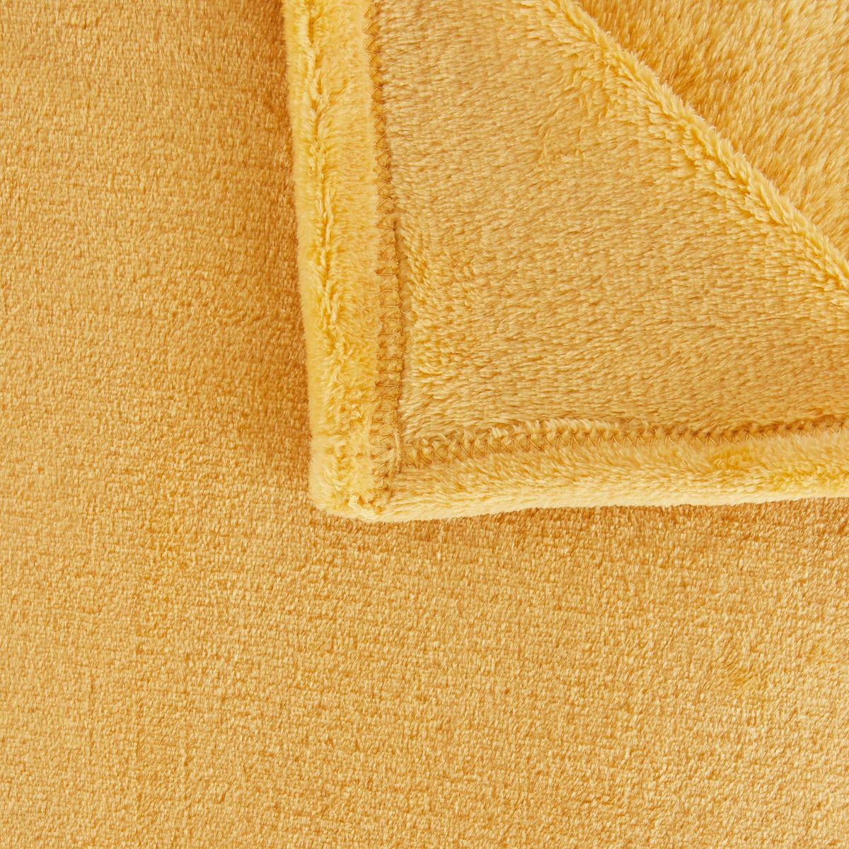 ACTUEL Plaid uni en polyester VELVET