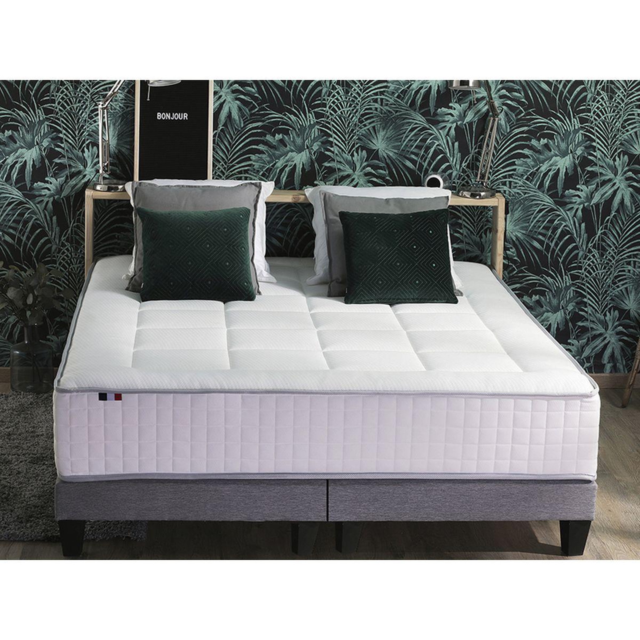 Voir la diapositive 1 : Ensemble Matelas Ressort 30cm 7 zones + sommier 2x90x200 cm + oreillers + couette PALACIO