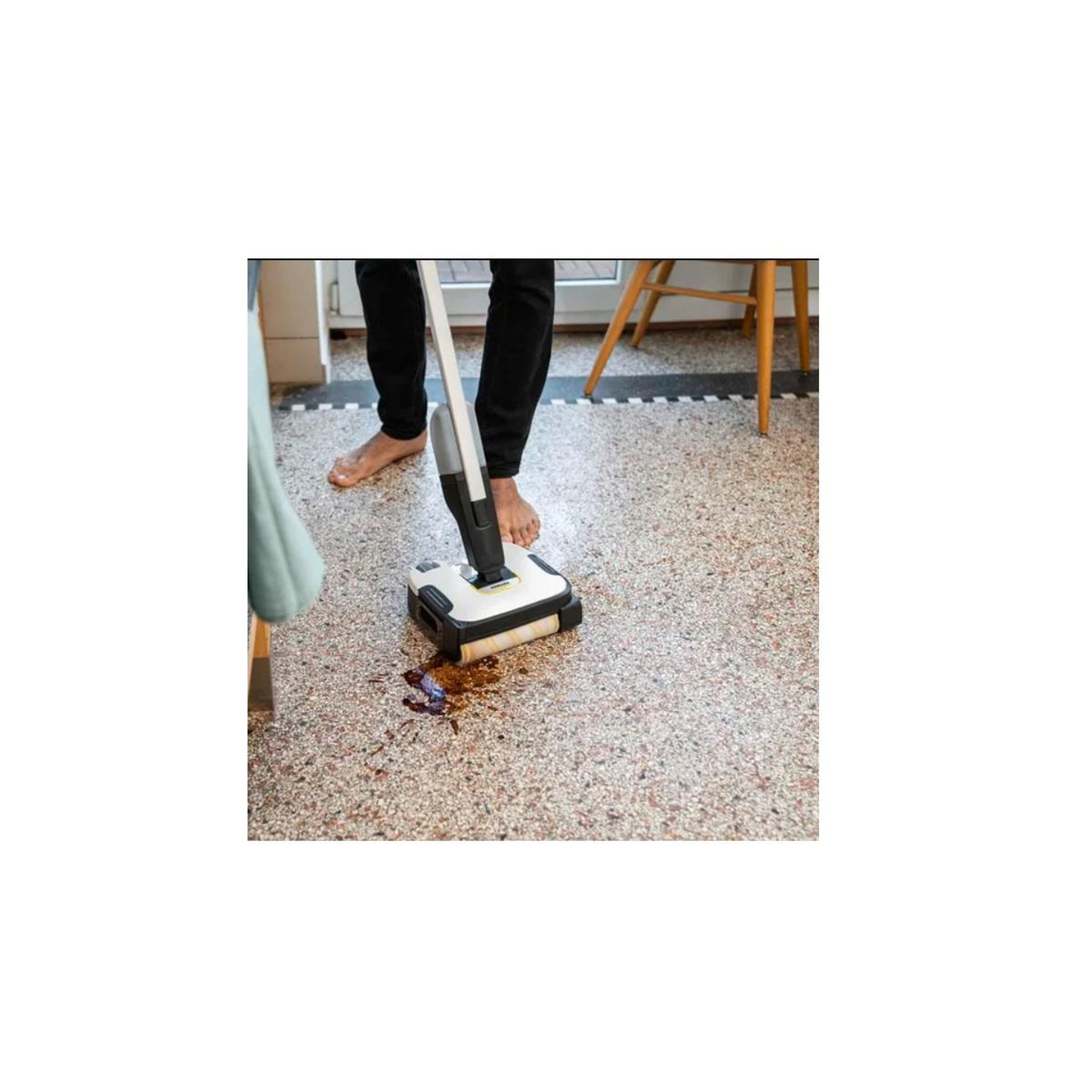 Voir la diapositive 2 : KARCHER Aspirateur laveur rechargeable 4v noir/gris - fc2-42bduo