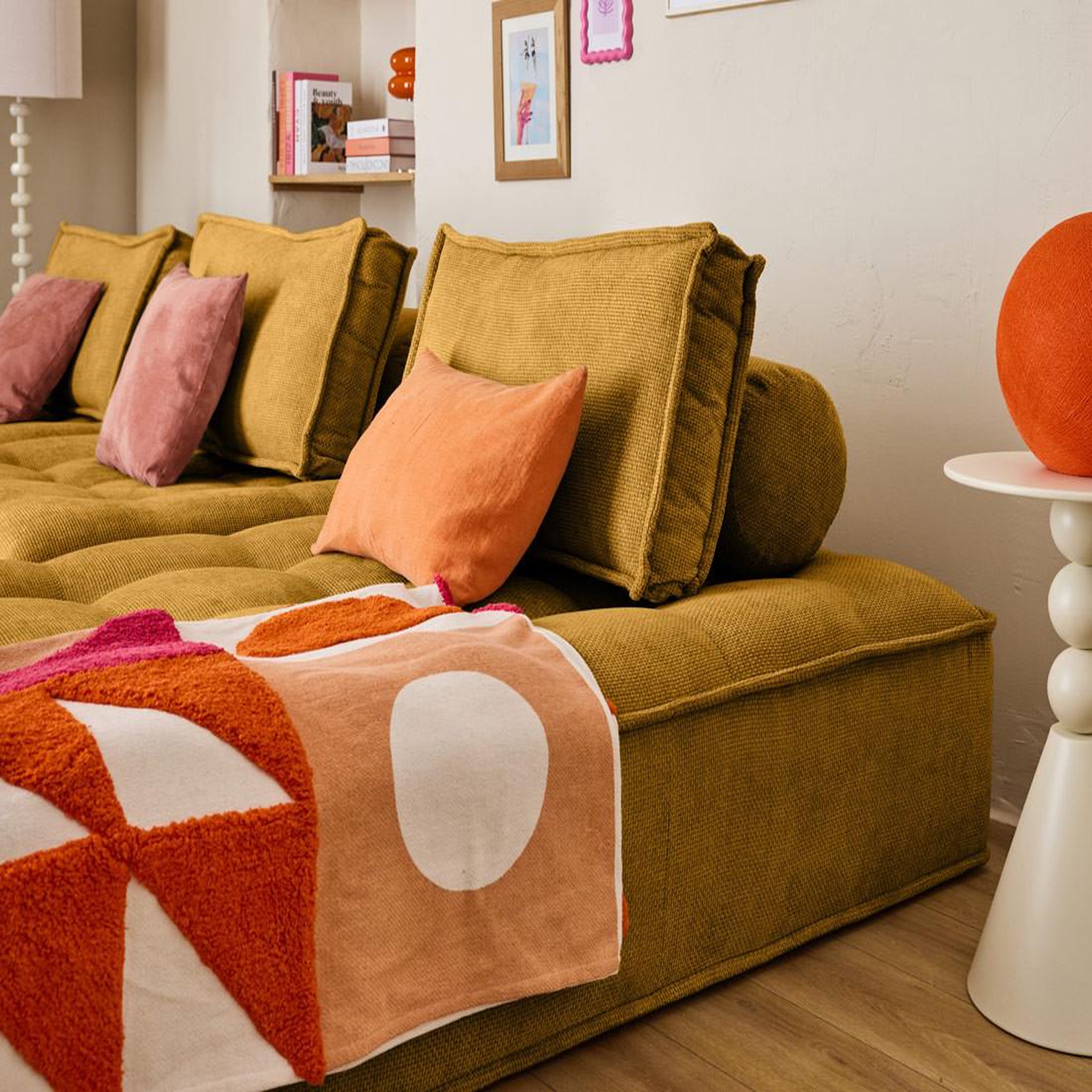 Voir la diapositive 4 : LISA DESIGN Marisol - canapé d'angle modulable 4 places - velours texturé