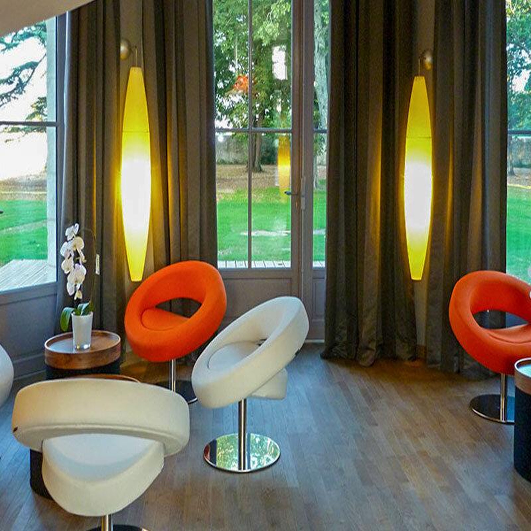 Voir la diapositive 4 : Smartbox 2 jours d'exception en château 4* près de la rochelle avec dîner - coffret cadeau séjour