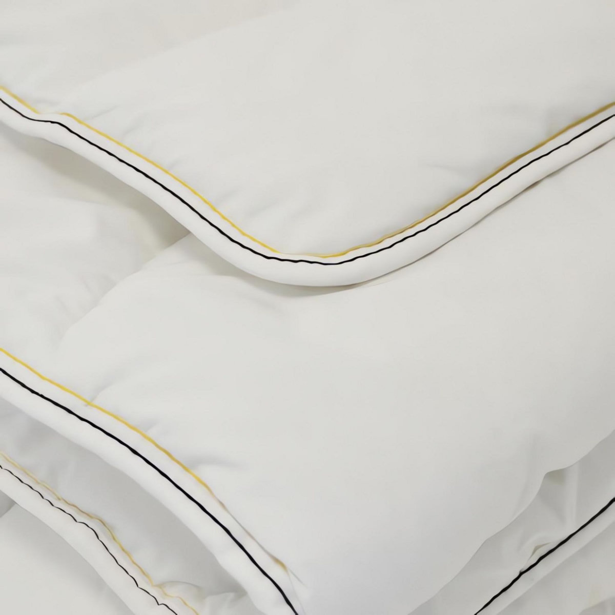 SOLEIL D'OCRE Couette blanche COTON BIO, par Soleil d'ocre. Fabrication française.