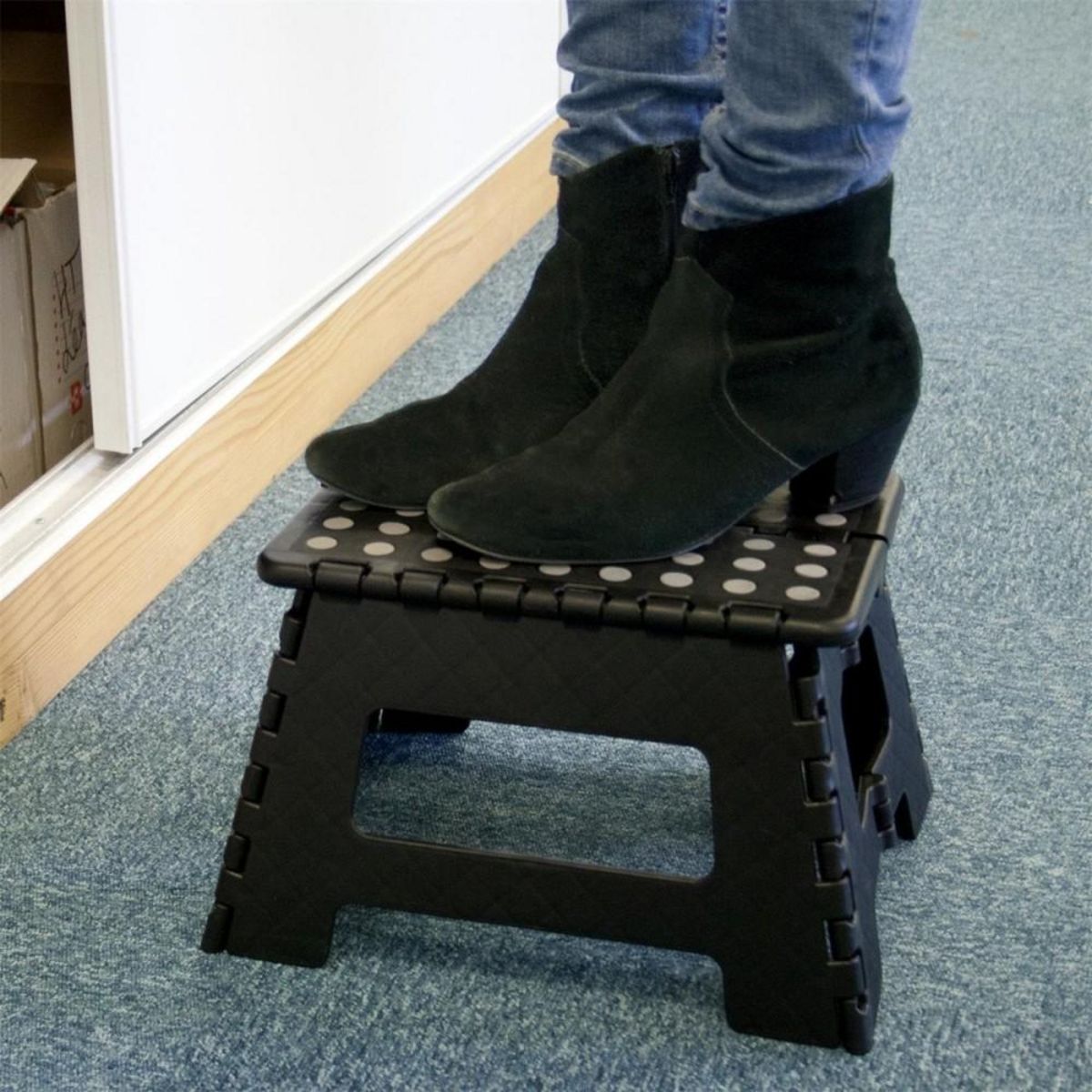 The Home Deco Factory Marche pied pliable compact gris