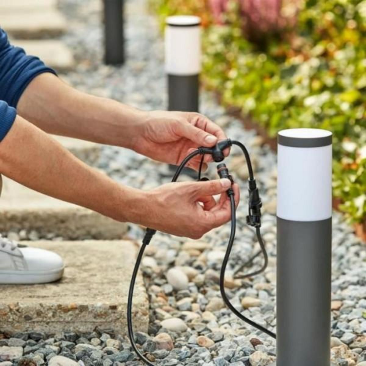 Philips Borne extérieure PHILIPS Utrecht, basse tension 6W, 2700K - Anthracite