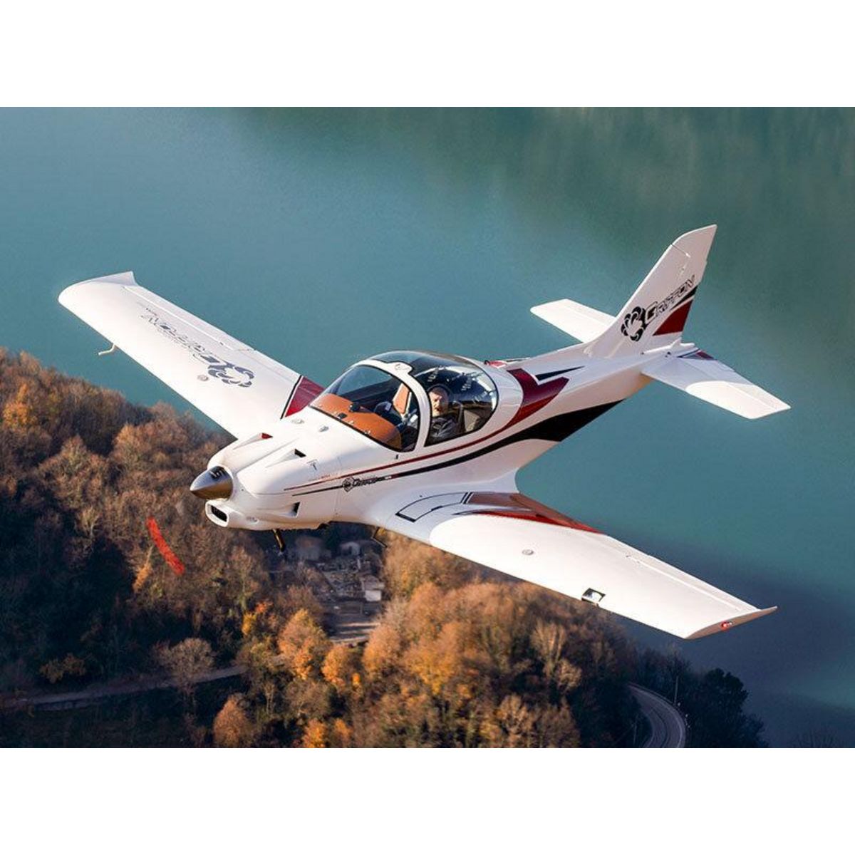 Smartbox Vol en avion biplace de 30 min en Île-de-France - Coffret Cadeau Sport & Aventure