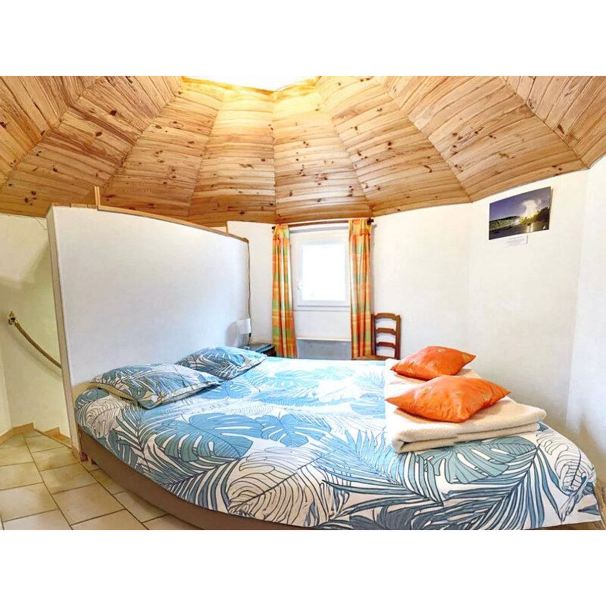 Smartbox 2 jours en hôtel insolite avec observation des étoiles au télescope près de Draguignan - Coffret Cadeau Séjour