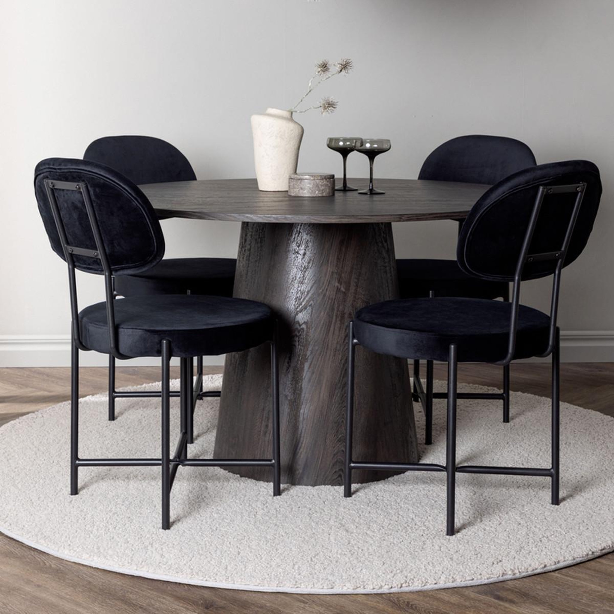 Voir la diapositive 4 : Paris Prix Ensemble table à manger & 4 chaises  lanzo & stella  120cm noir & moka