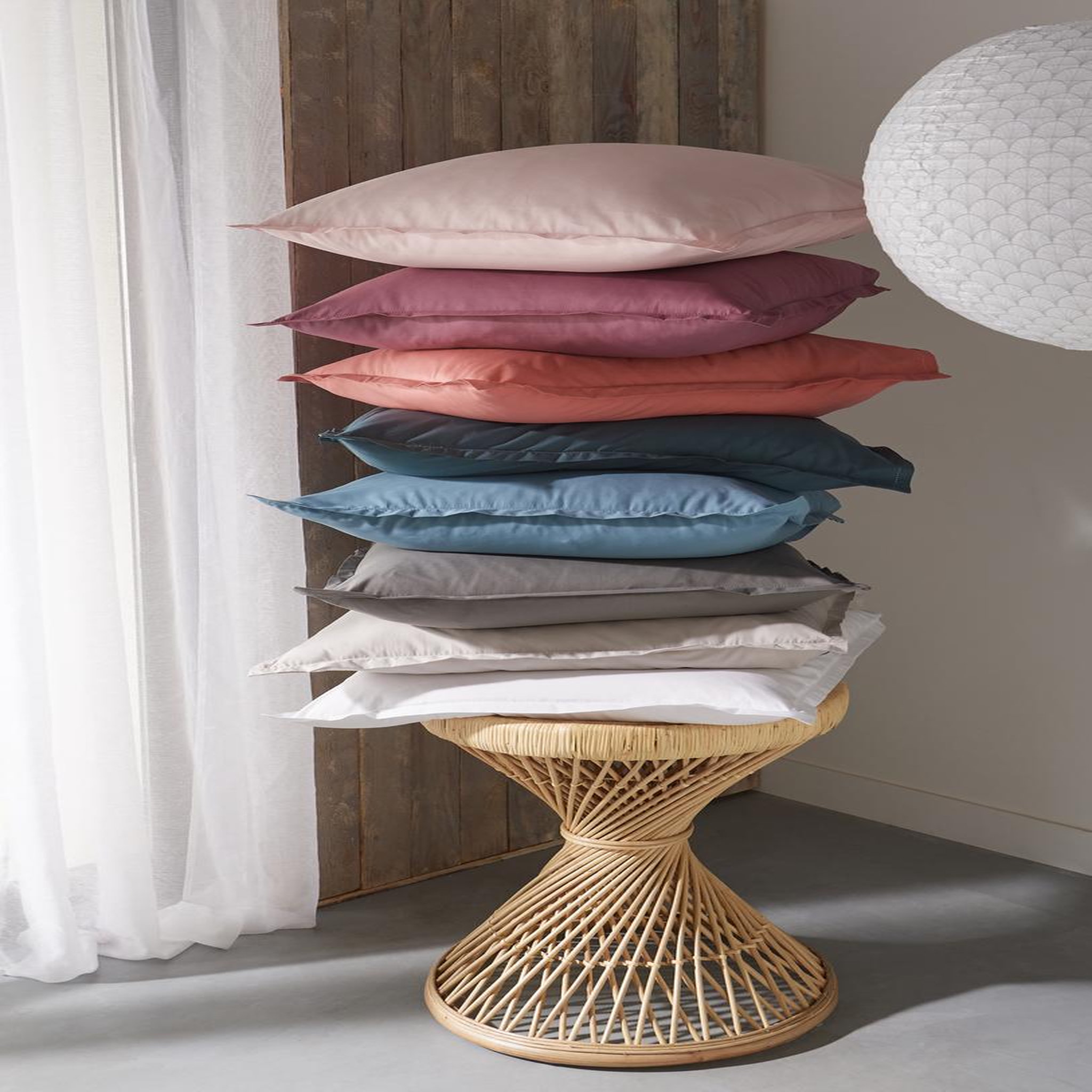 Voir la diapositive 1 : ACTUEL Taie d'oreiller unie en percale de coton 70 fils - collection permanente