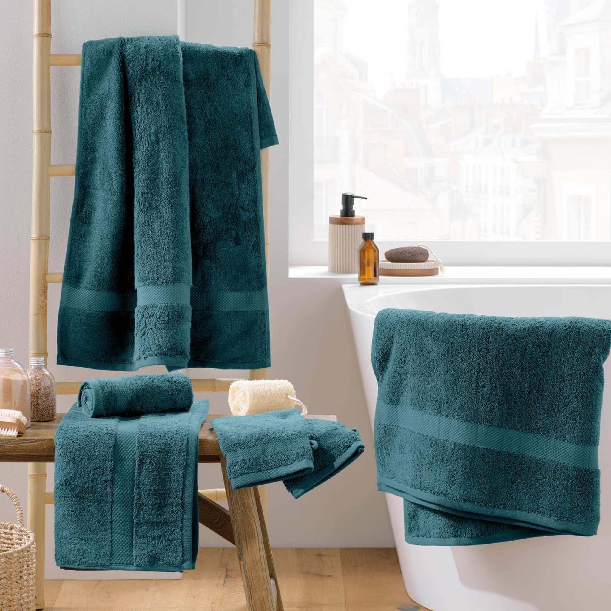 Voir la diapositive 4 : Douceur d'Intérieur Lot de 2 gants de toilette  elegance  15x21cm bleu