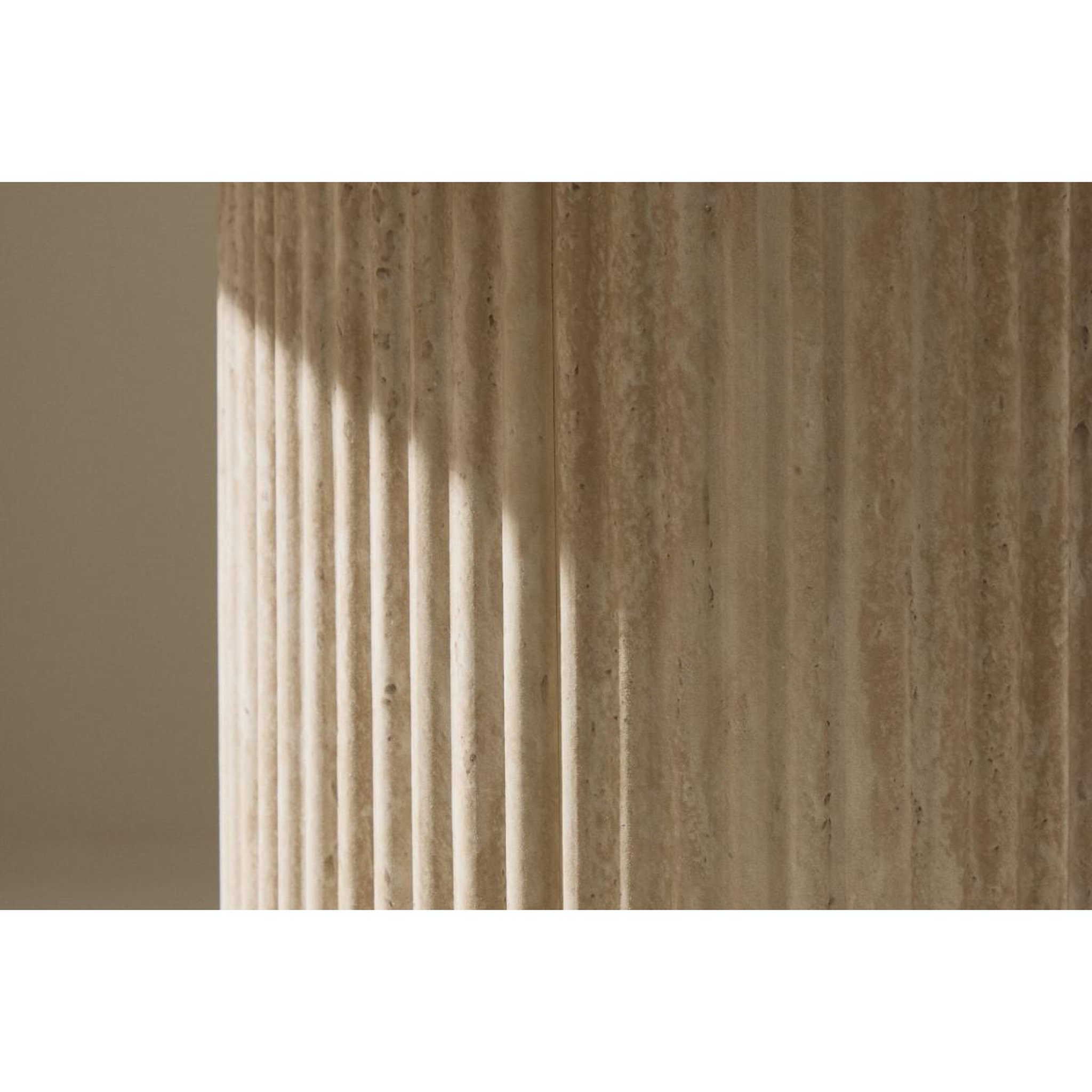 Voir la diapositive 5 : Paris Prix Table d'appoint effet travertin  haron  50cm beige