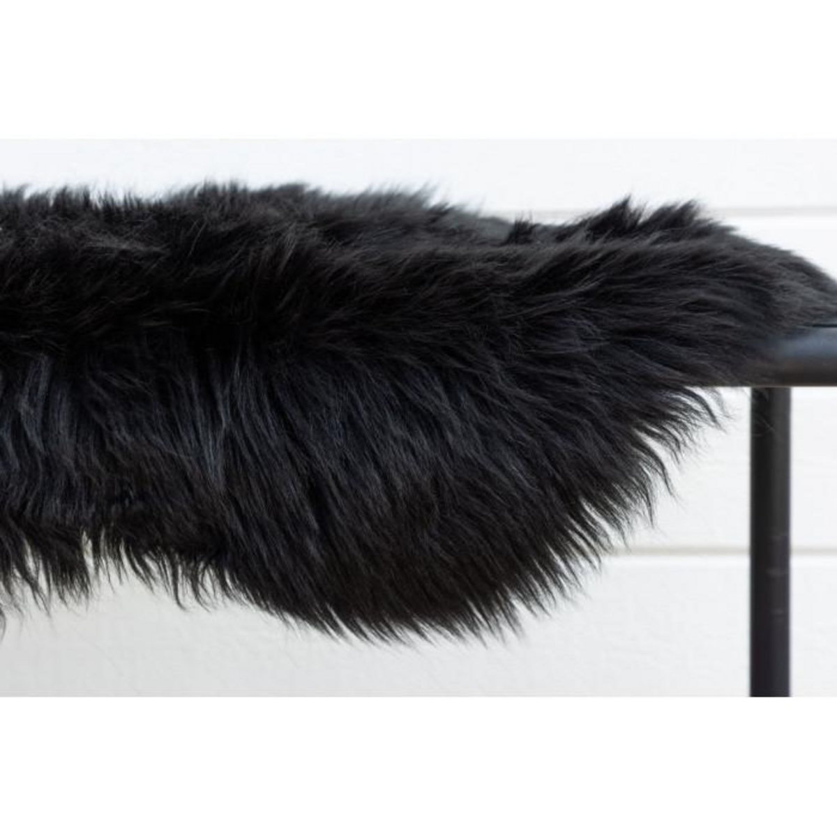 Paris Prix Tapis Imitation Fourrure  Katy  55x180cm Noir