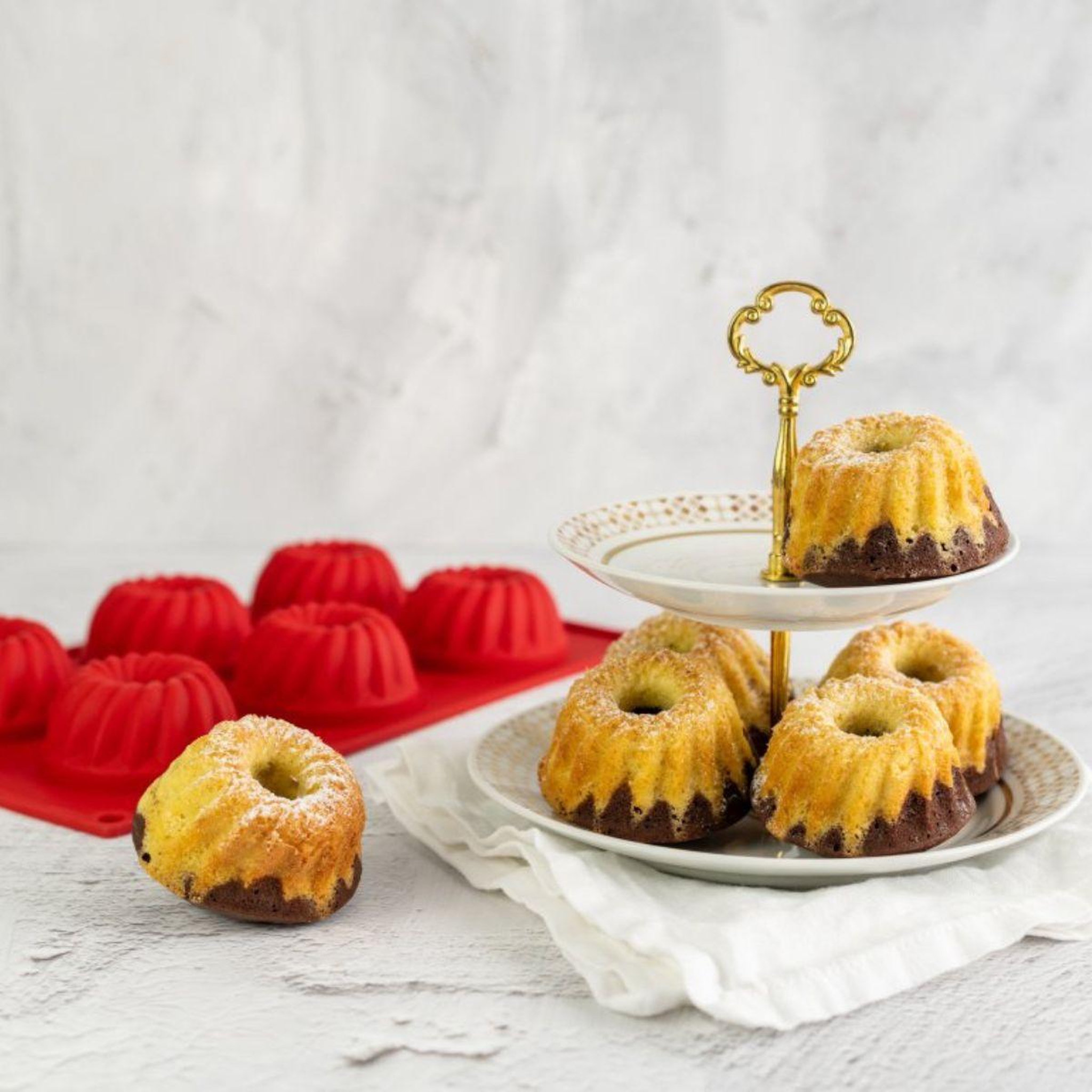 Voir la diapositive 2 : DR.OETKER Lot de 2 moules à kougelhofs 6 empreintes 30 x 18 cm dr.oetker flexxibel love