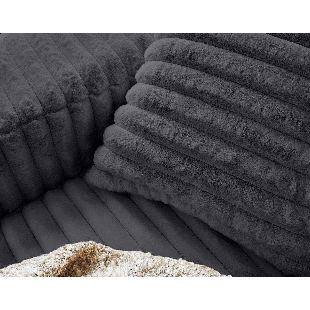 LISA DESIGN Laponie - canapé d'angle gauche - 4 places - en fausse fourrure côtelée