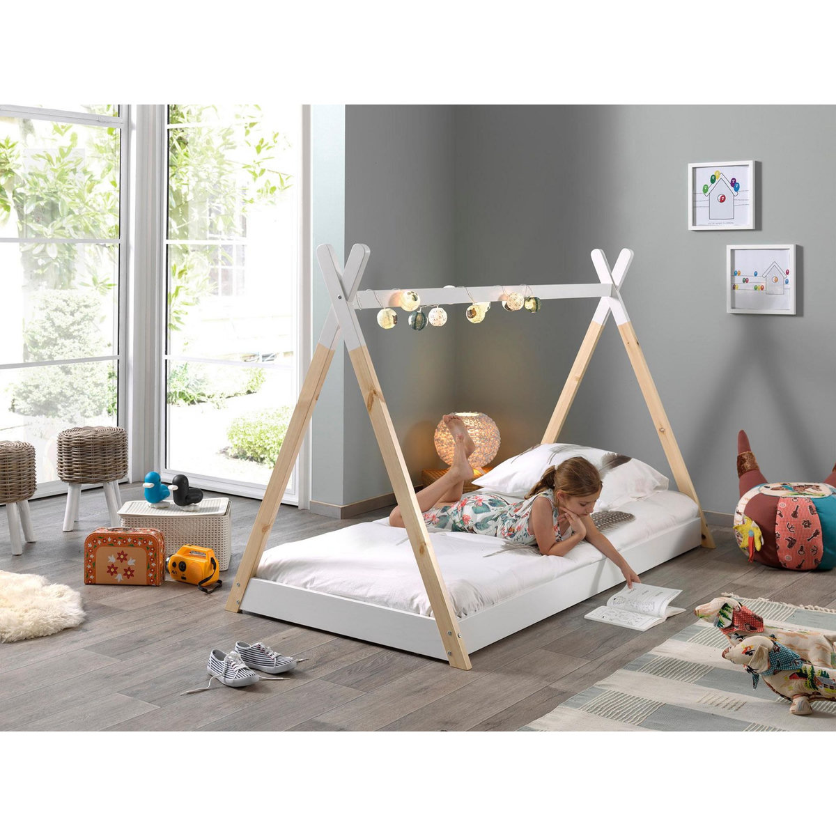 Lit cabane tipi en bois massif avec sommier 90x200cm CHARLES