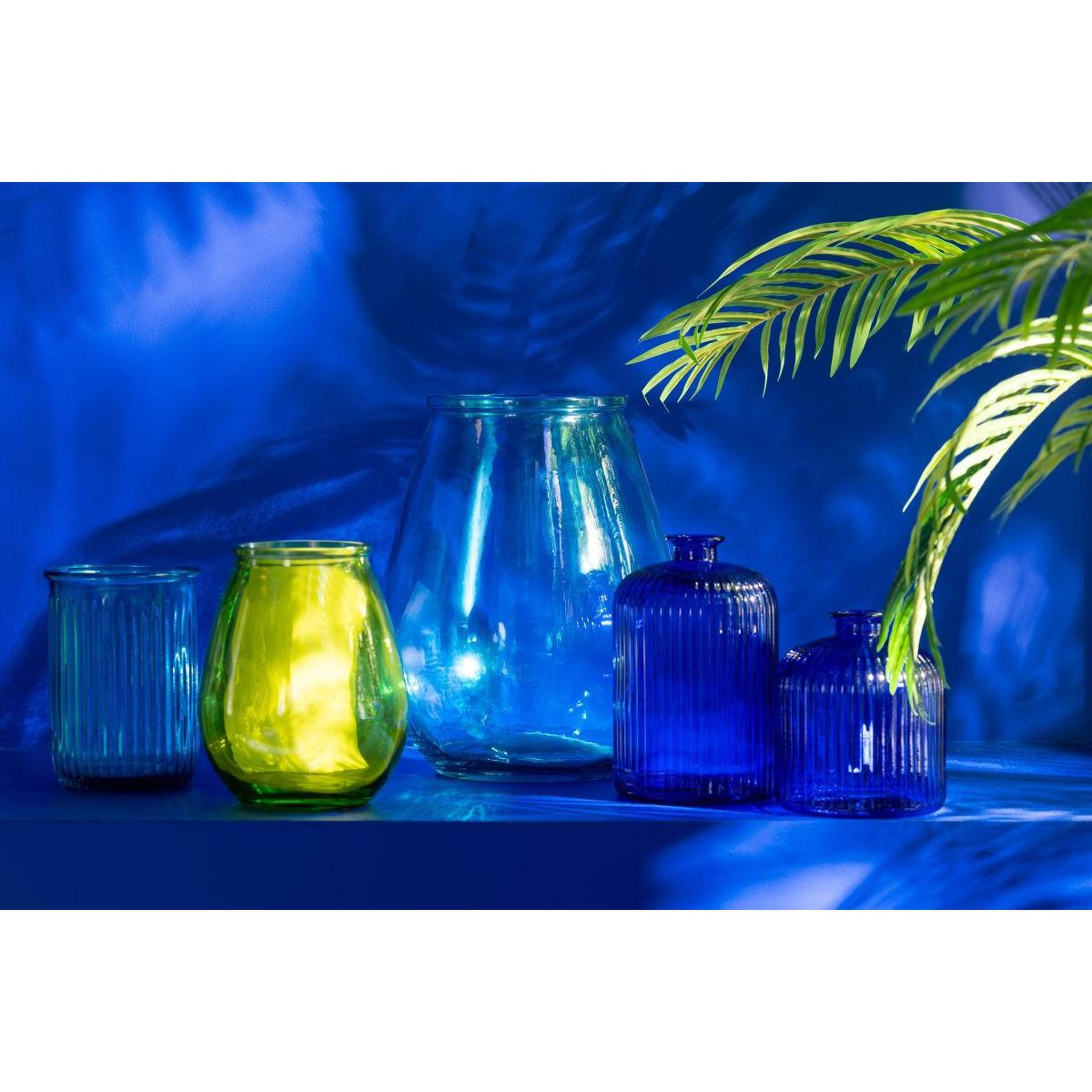 Voir la diapositive 4 : J-LINE Vase bouteille en verre  stripe  23cm bleu
