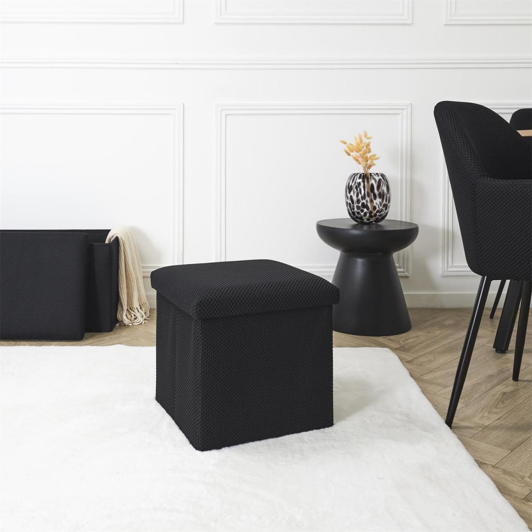Voir la diapositive 5 : The Home Deco Factory Pouf coffre pliable  atome  38cm noir