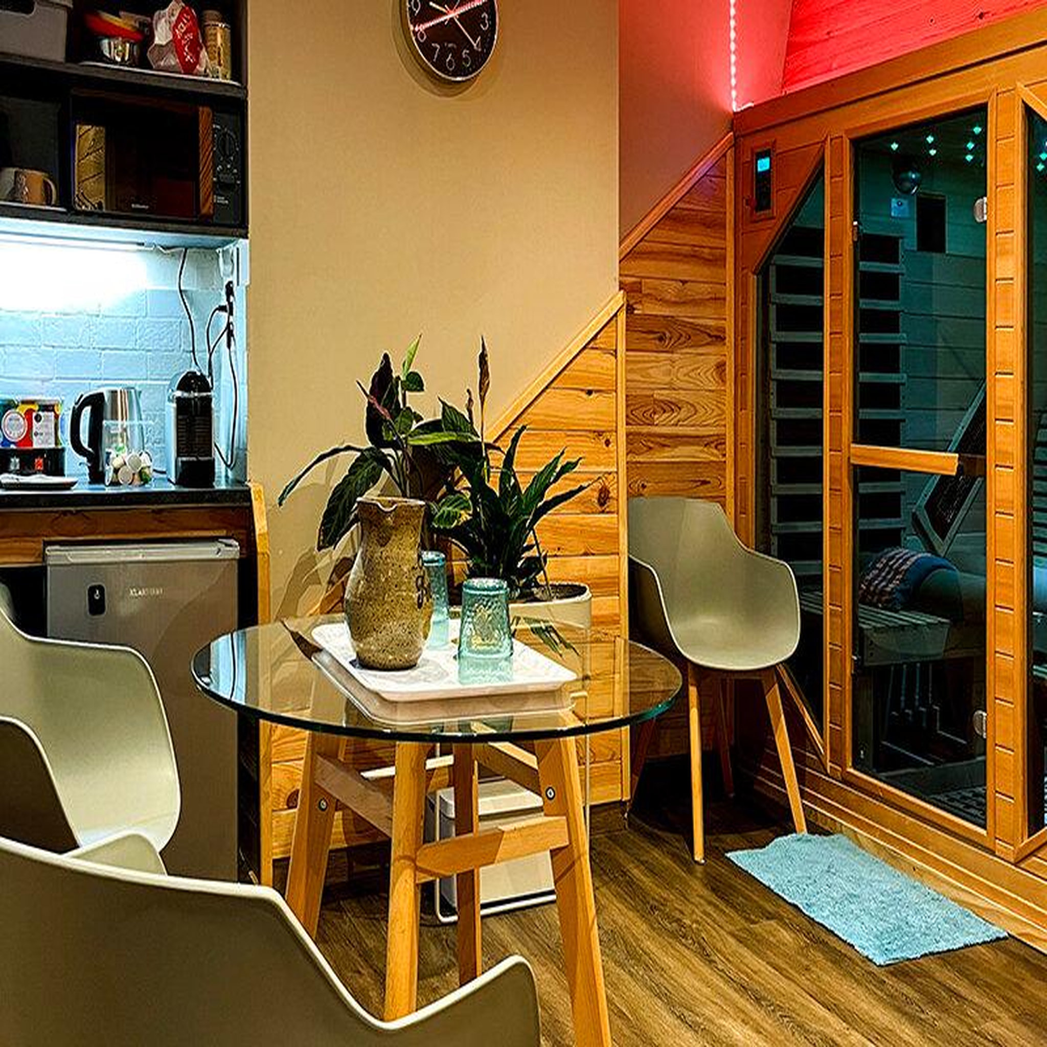 Voir la diapositive 2 : Smartbox Bien-être à Marseille : accès privatif au sauna ou bain bouillonnant et modelage de 30 min - Coffret Cadeau Bien-être