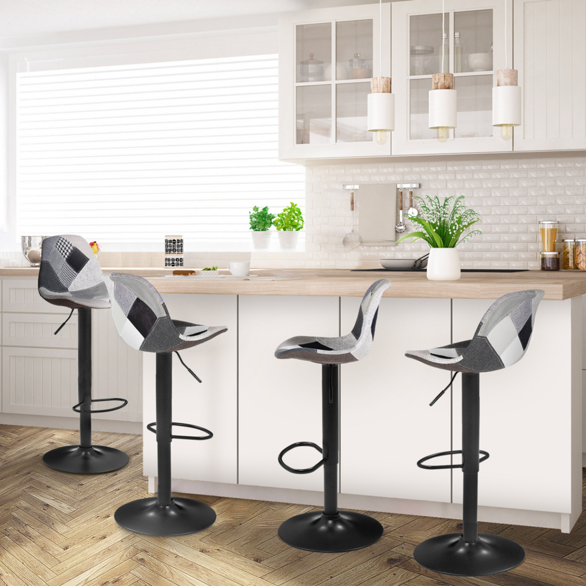 ID MARKET Lot de 4 tabourets de bar KARL design patchworks noirs, gris et blancs pied noir