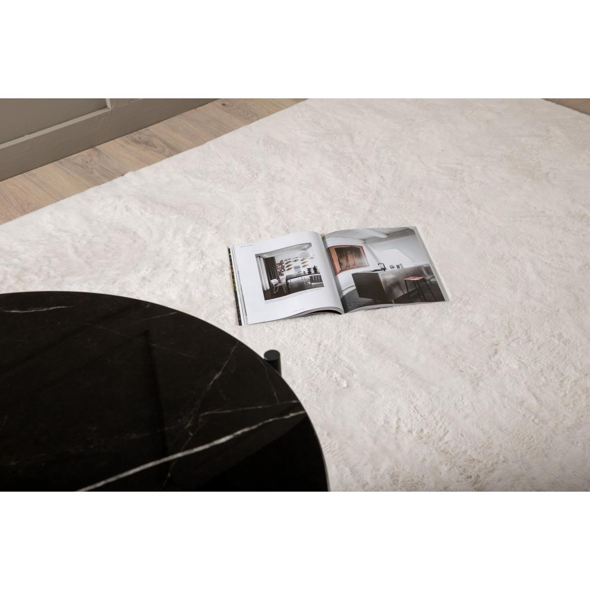 Voir la diapositive 6 : Paris Prix Tapis design  nina  200x300cm blanc