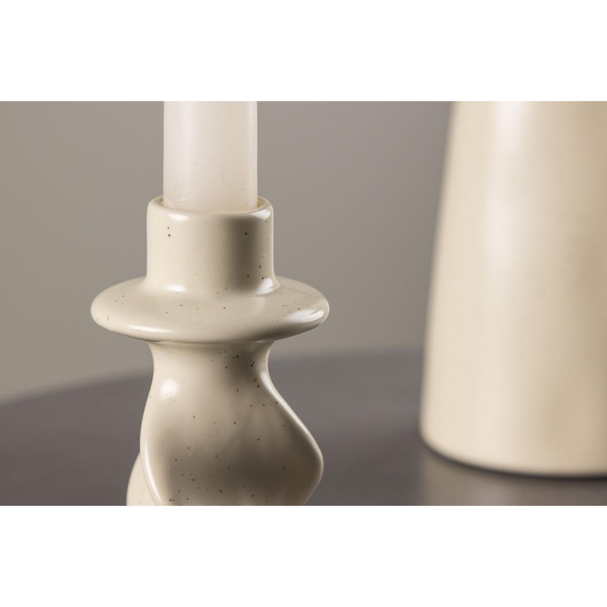 Voir la diapositive 5 : Paris Prix Bougeoir design en céramique  glory  12cm beige & noir