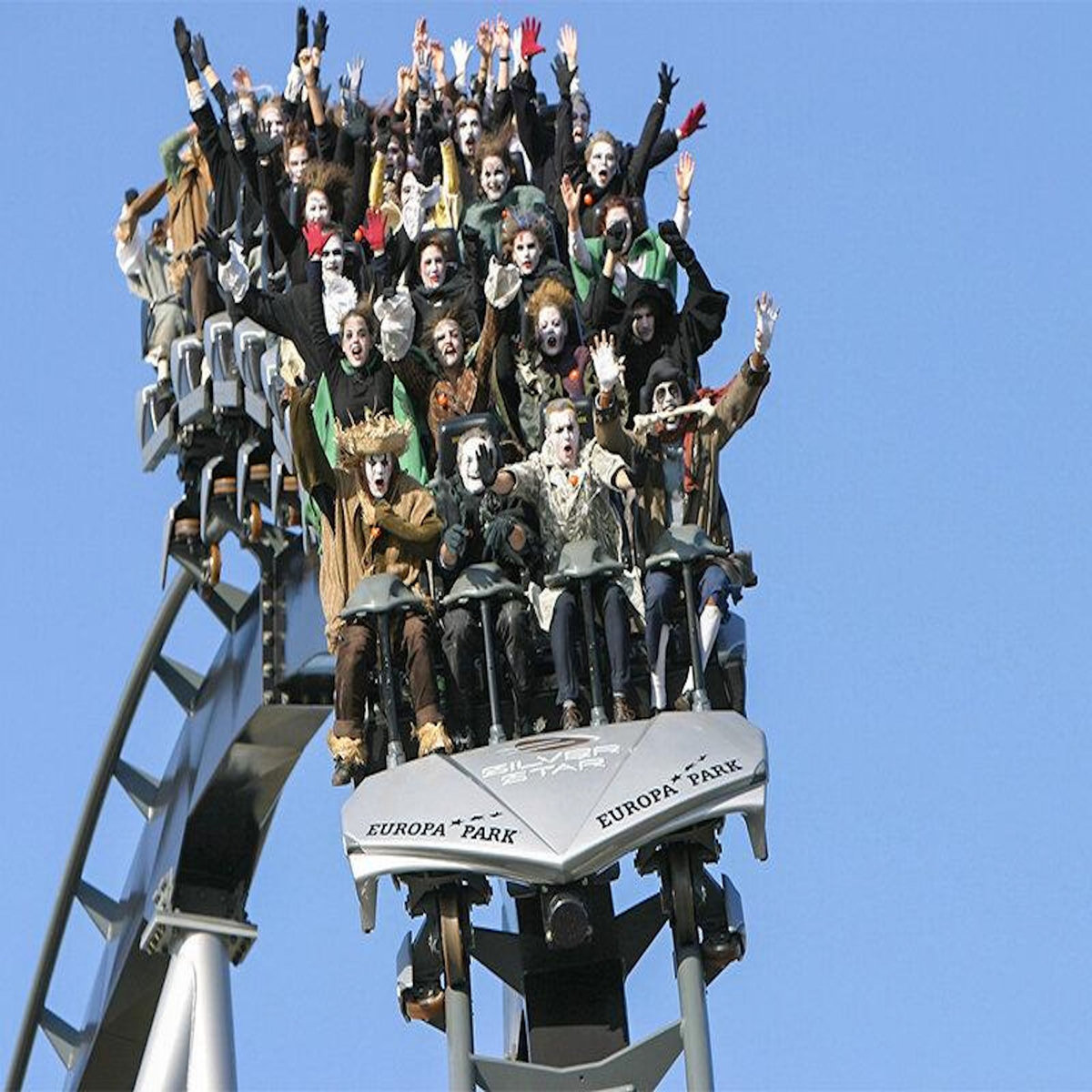 Smartbox Europa-Park 2026 : 1 entrée enfant pour deux jours en basse saison - Coffret Cadeau Sport & Aventure