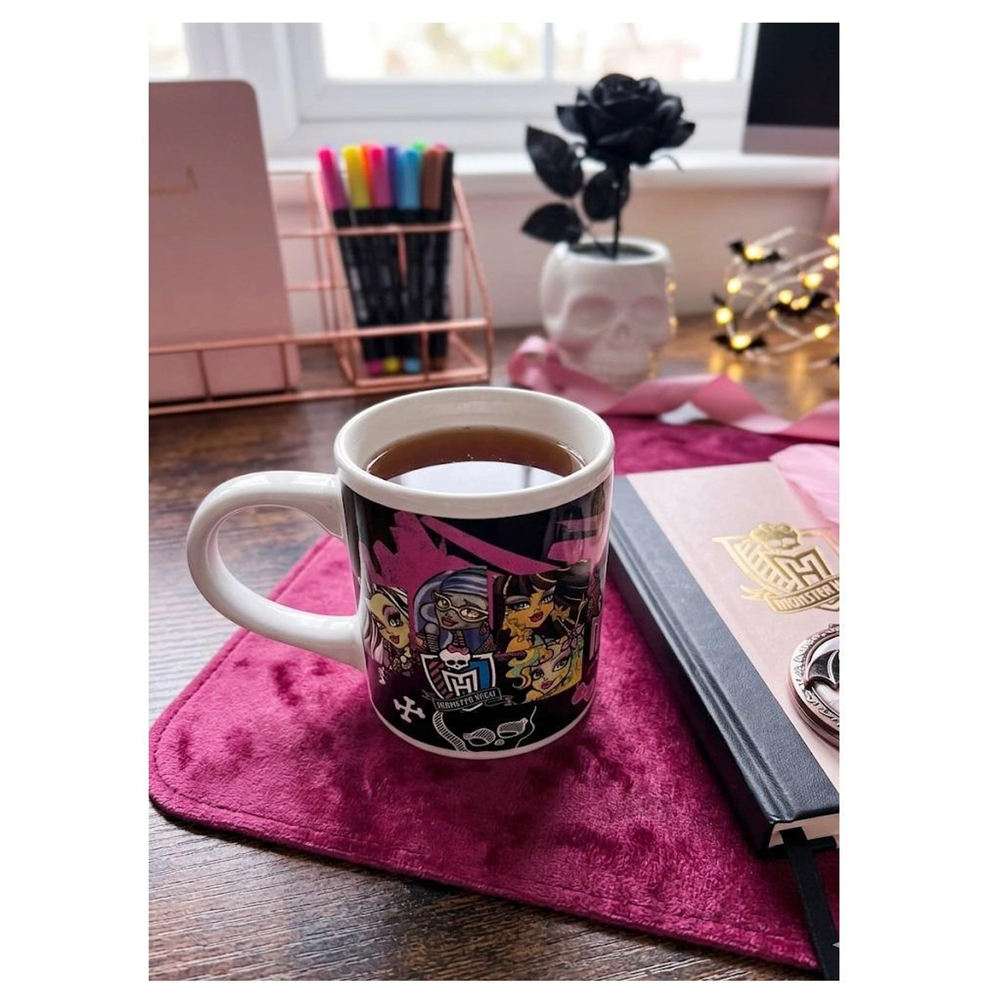 Voir la diapositive 2 : Eden Mug en céramique monster high portraits 8 cm