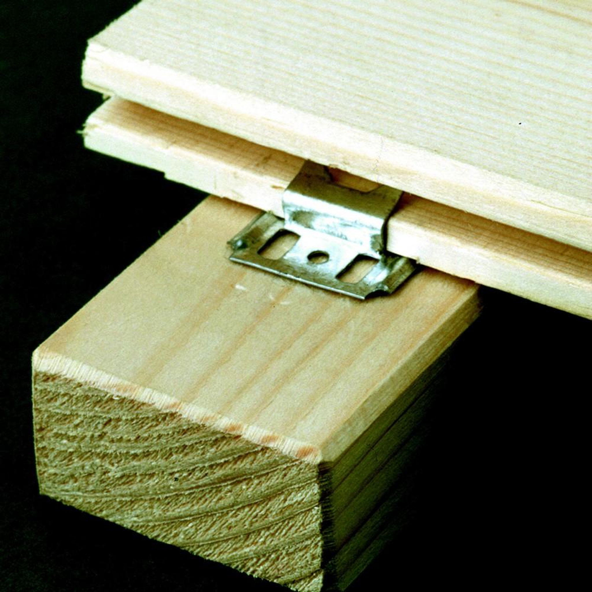 CENTRALE BRICO Lot de 250 clips et clous pour lambris bois l.2.3 cm x L.25 mm, Ep.0.3 cm