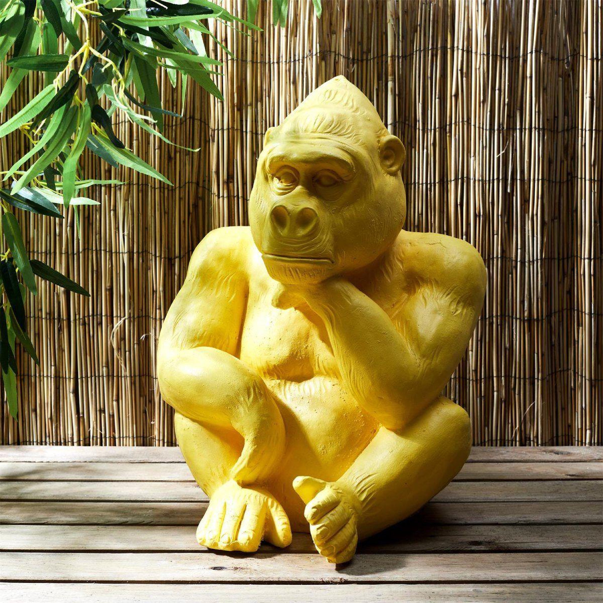 Voir la diapositive 2 : The Home Deco Factory Statuette déco magnésie  gorille  54cm jaune
