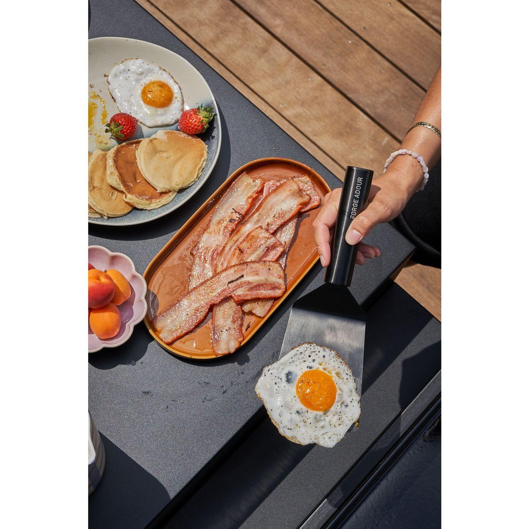 Voir la diapositive 5 : FORGE ADOUR Ustensile plancha courte titane