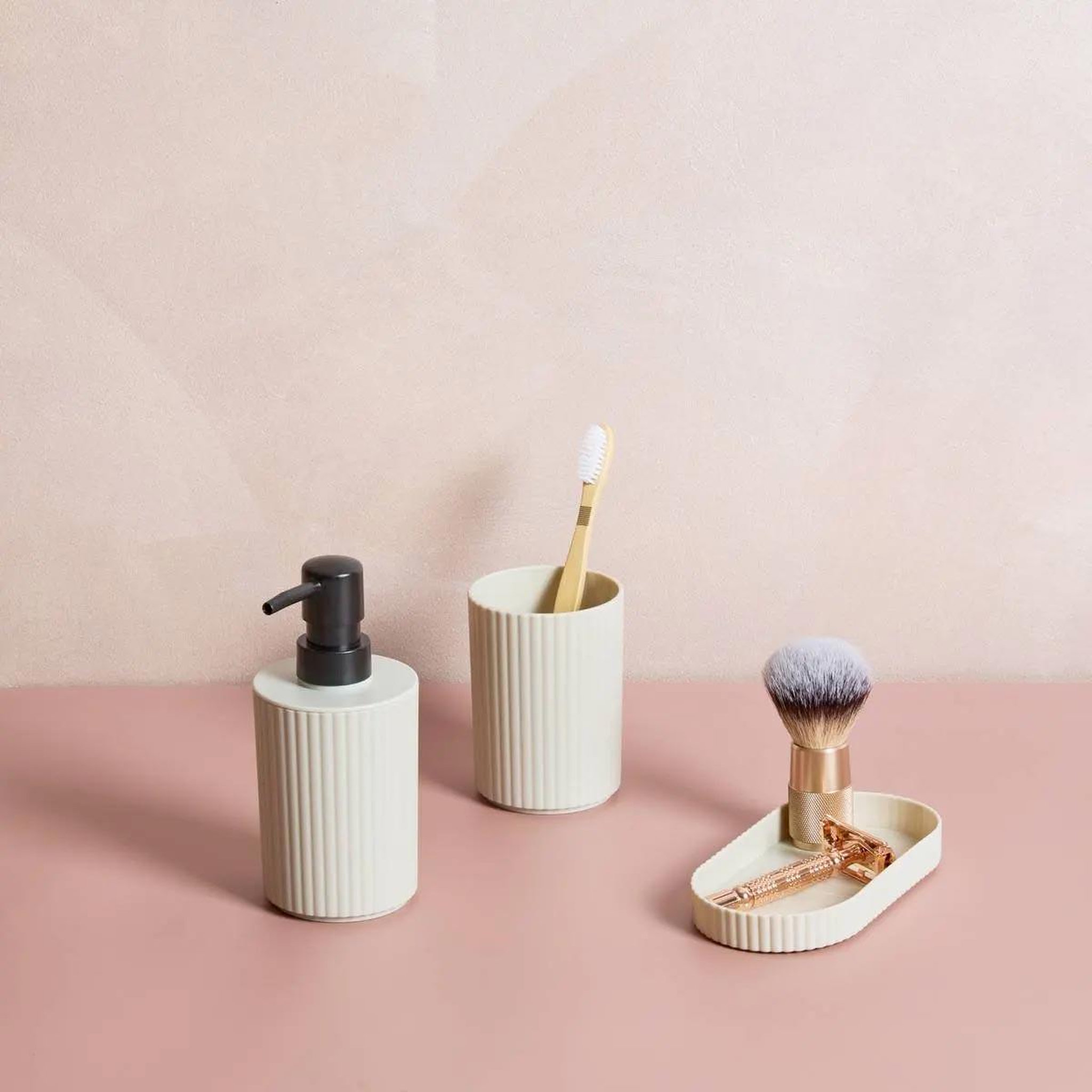 Voir la diapositive 5 : FIVE Lot de 3 accessoires de salle de bain  mily  17cm beige