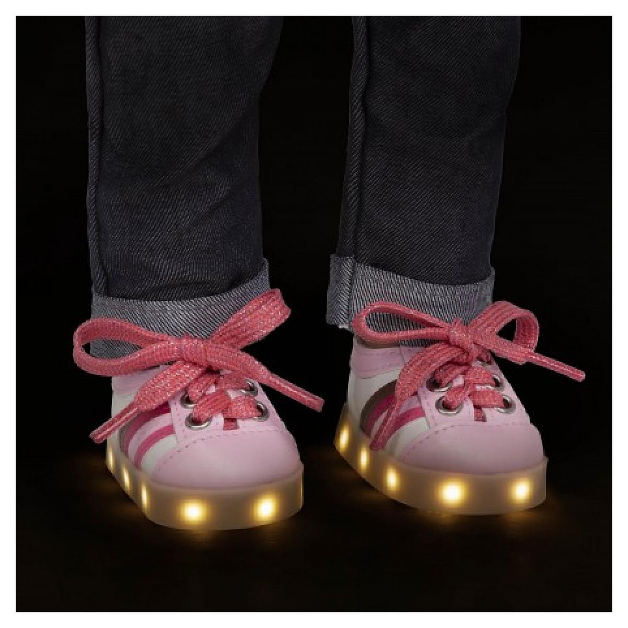 Voir la diapositive 2 : Our Generation Baskets lumineuses roses pour poupee  46cm