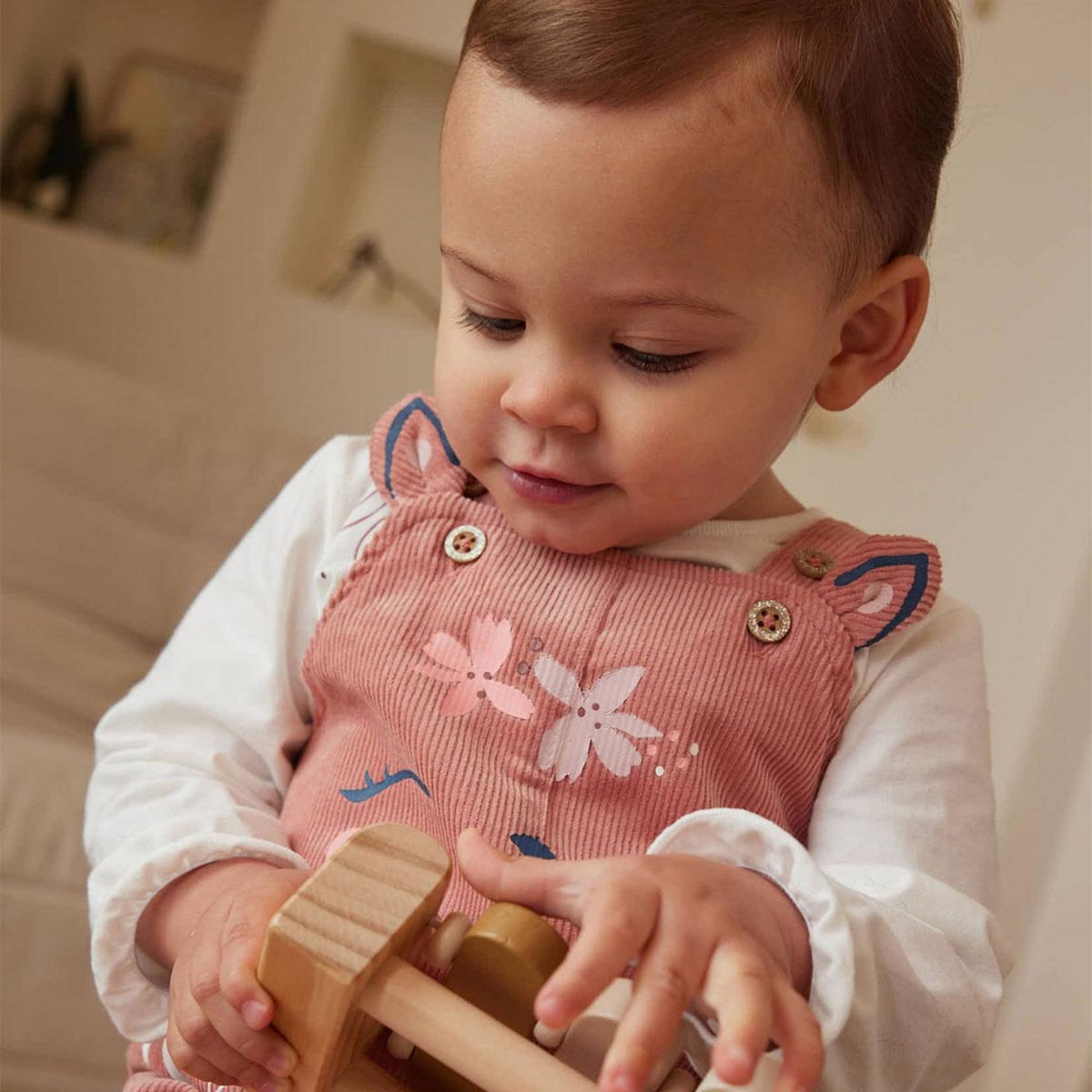 Petit Béguin Salopette bébé en velours côtelé Rosa