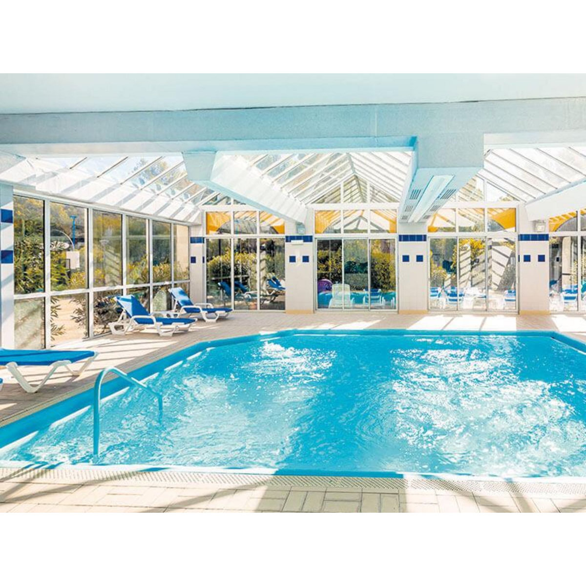 Smartbox Massage pour 2 et accès au spa pour jeunes mariés - Coffret Cadeau Bien-être