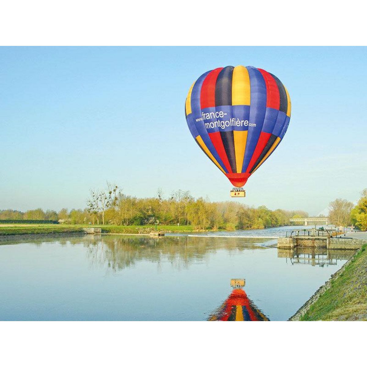 Smartbox Vol en montgolfière à Chenonceaux en semaine - Coffret Cadeau Sport & Aventure