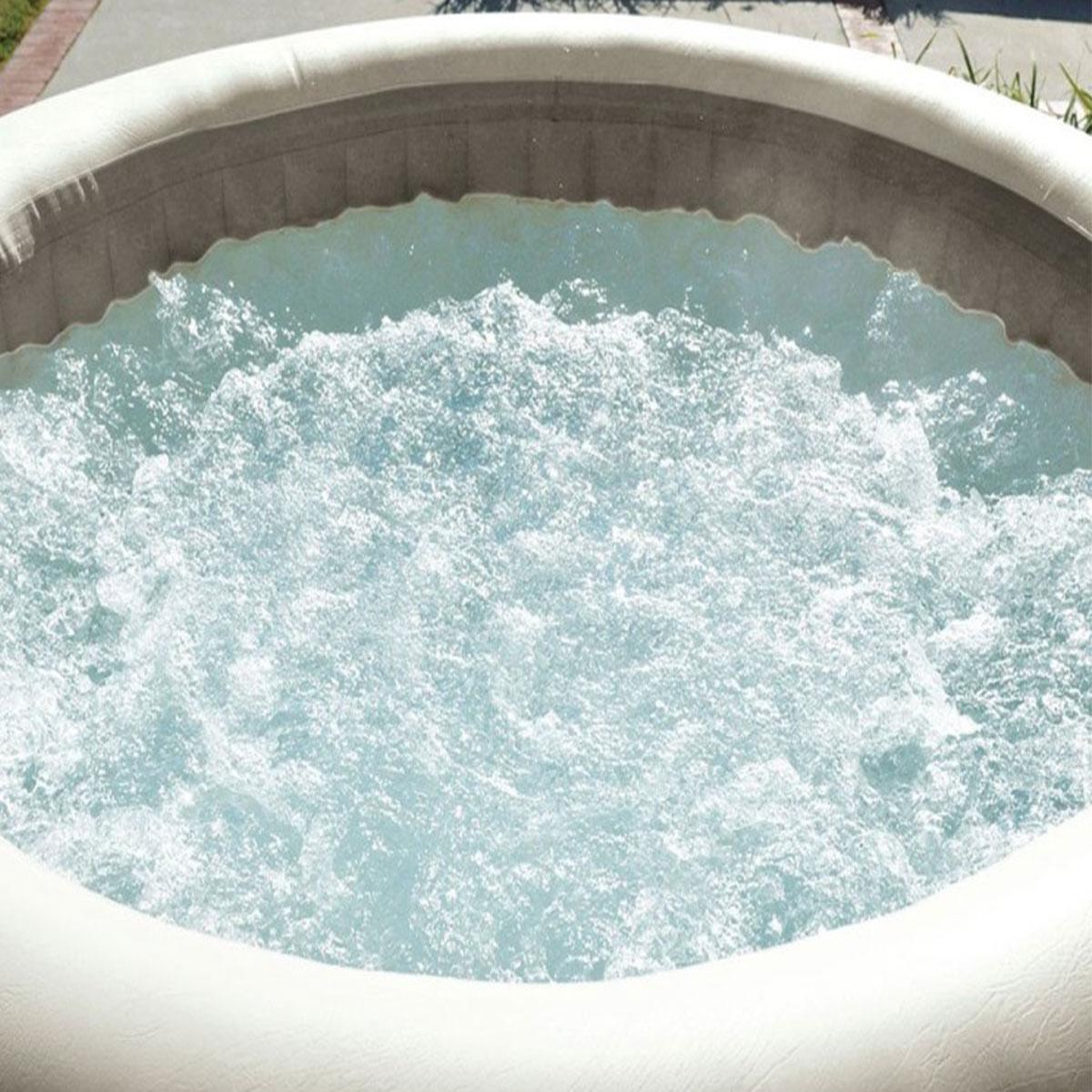 Voir la diapositive 2 : INTEX Spa gonflable PureSpa Blue One rond Bulles 2/4 places - Intex