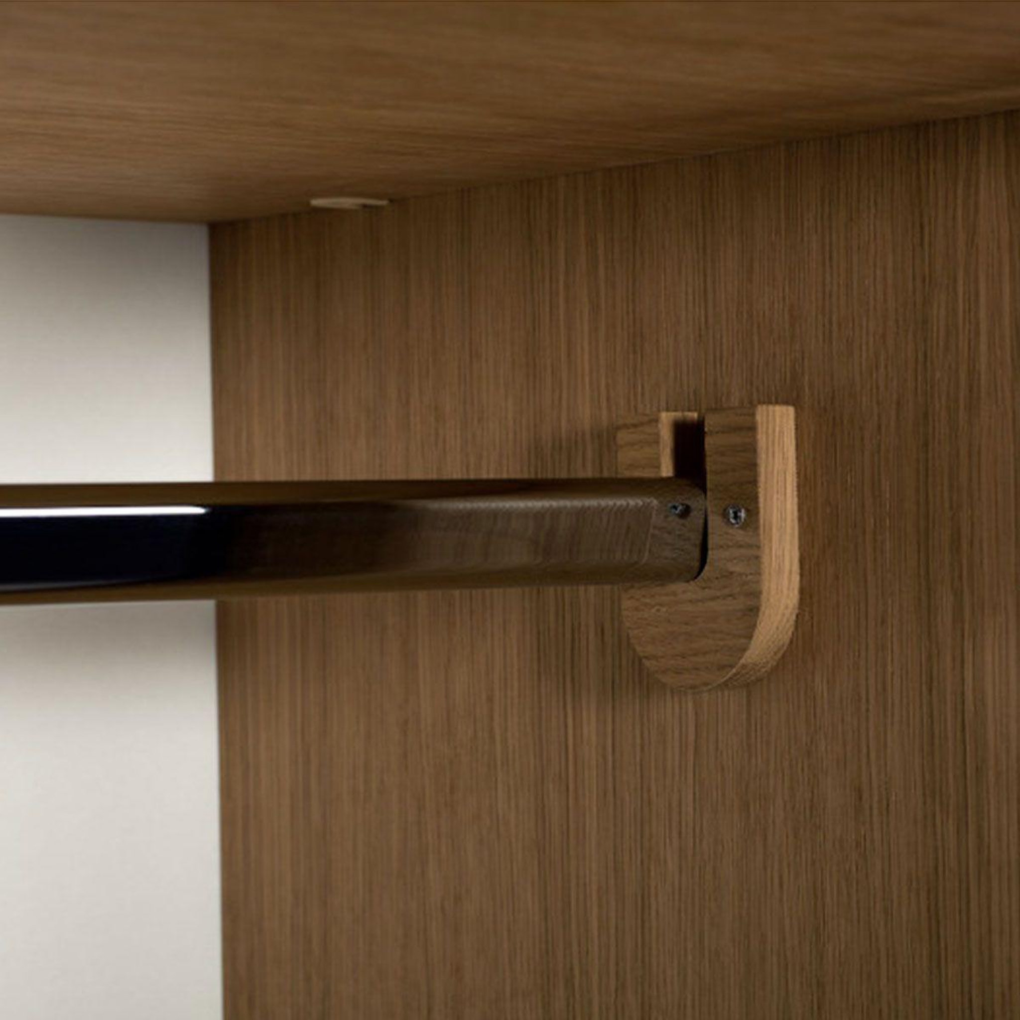 Voir la diapositive 5 : Paris Prix Armoire 2 portes & 1 tiroir  flo  190cm noyer & blanc