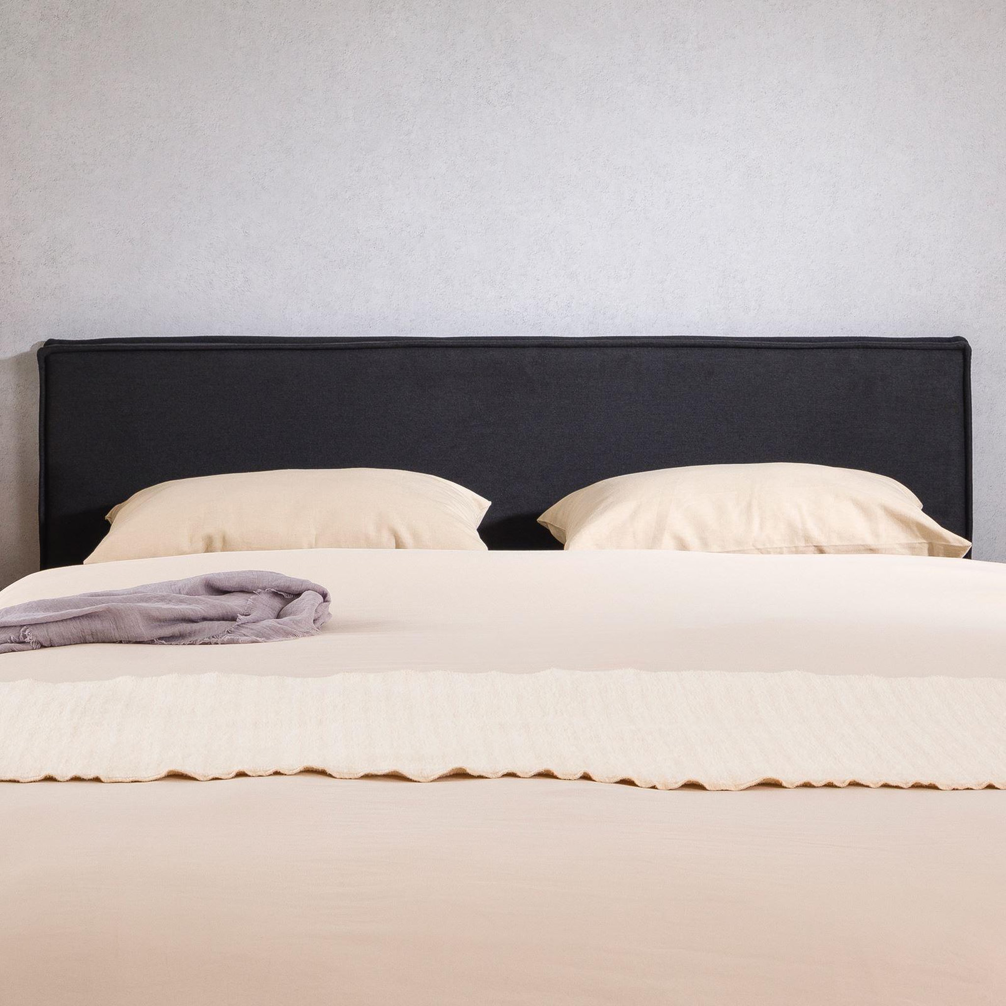 Voir la diapositive 3 : IDIMEX Tête de lit KLAO 160 sur pieds, en tissu