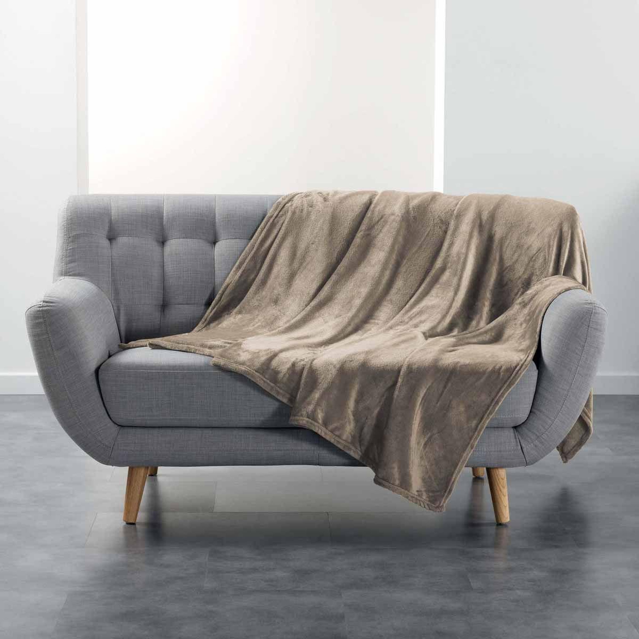 Douceur d'Intérieur Plaid uni en flanelle  flanou  180x220cm taupe
