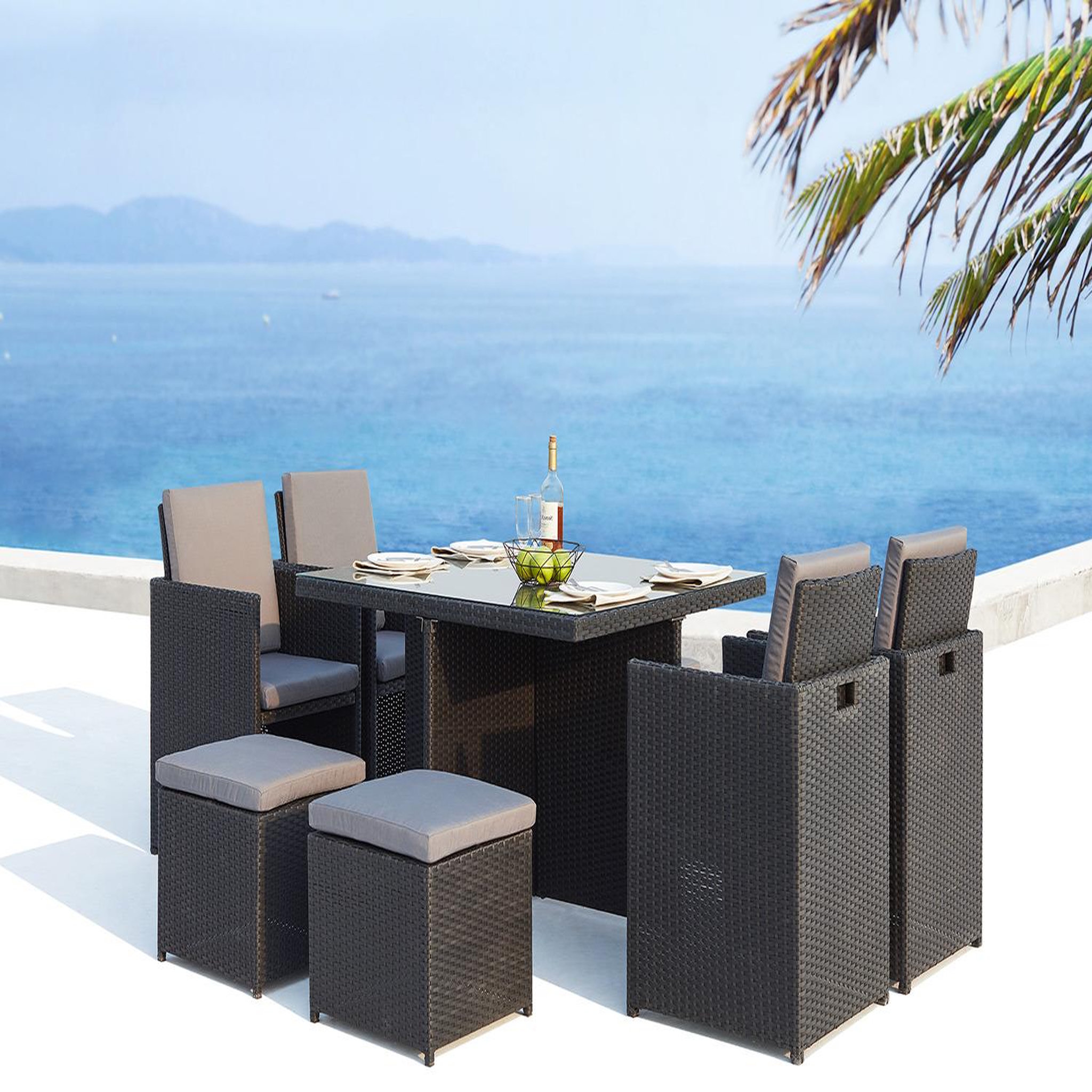 Voir la diapositive 2 : CONCEPT USINE Table et chaises 8 places encastrables en résine noir-gris monaco