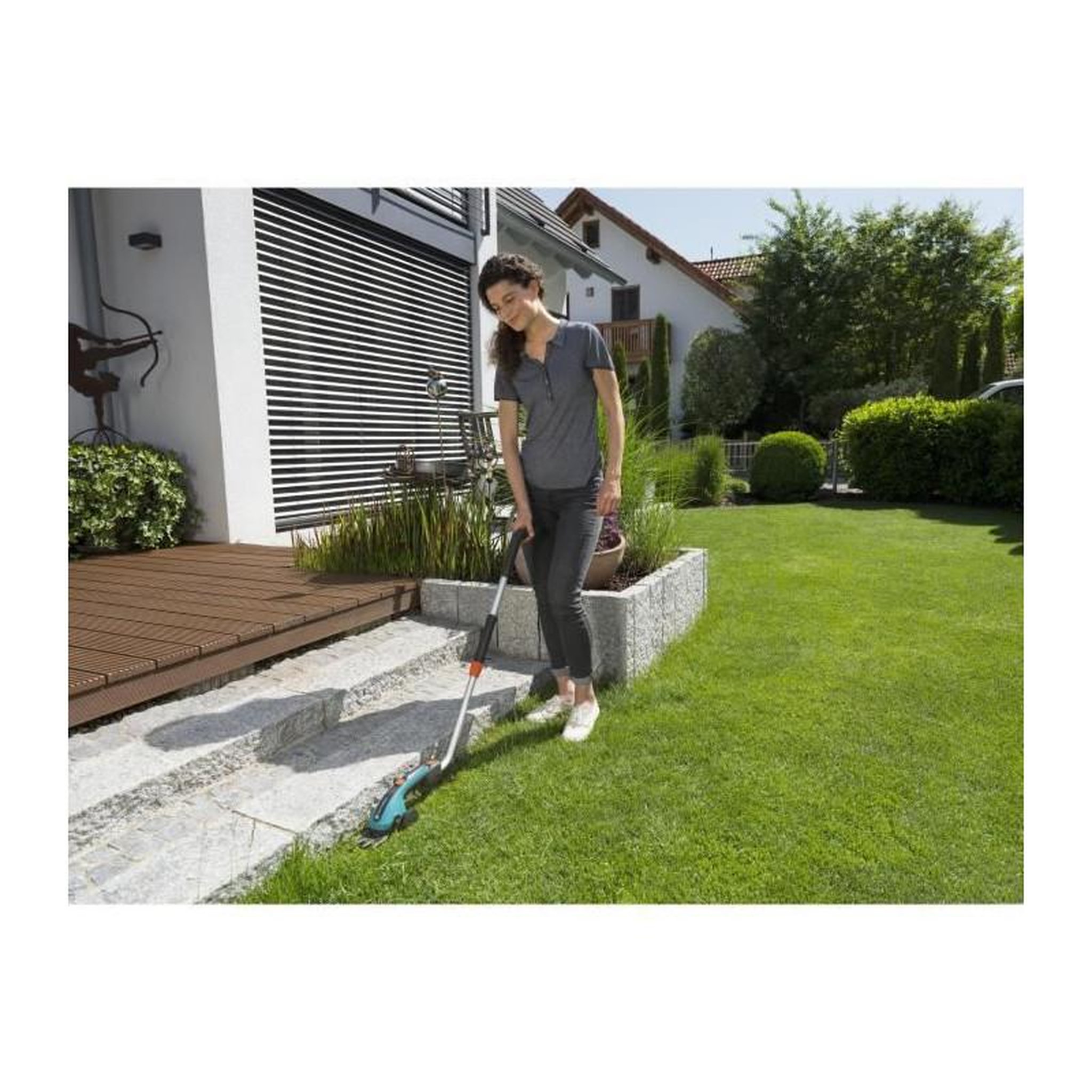 Voir la diapositive 2 : Gardena GARDENA Kit manche telescopique + roues - Pour cisailles a gazon a batterie - Manche reglable/orientable ergonomique - 9859-20