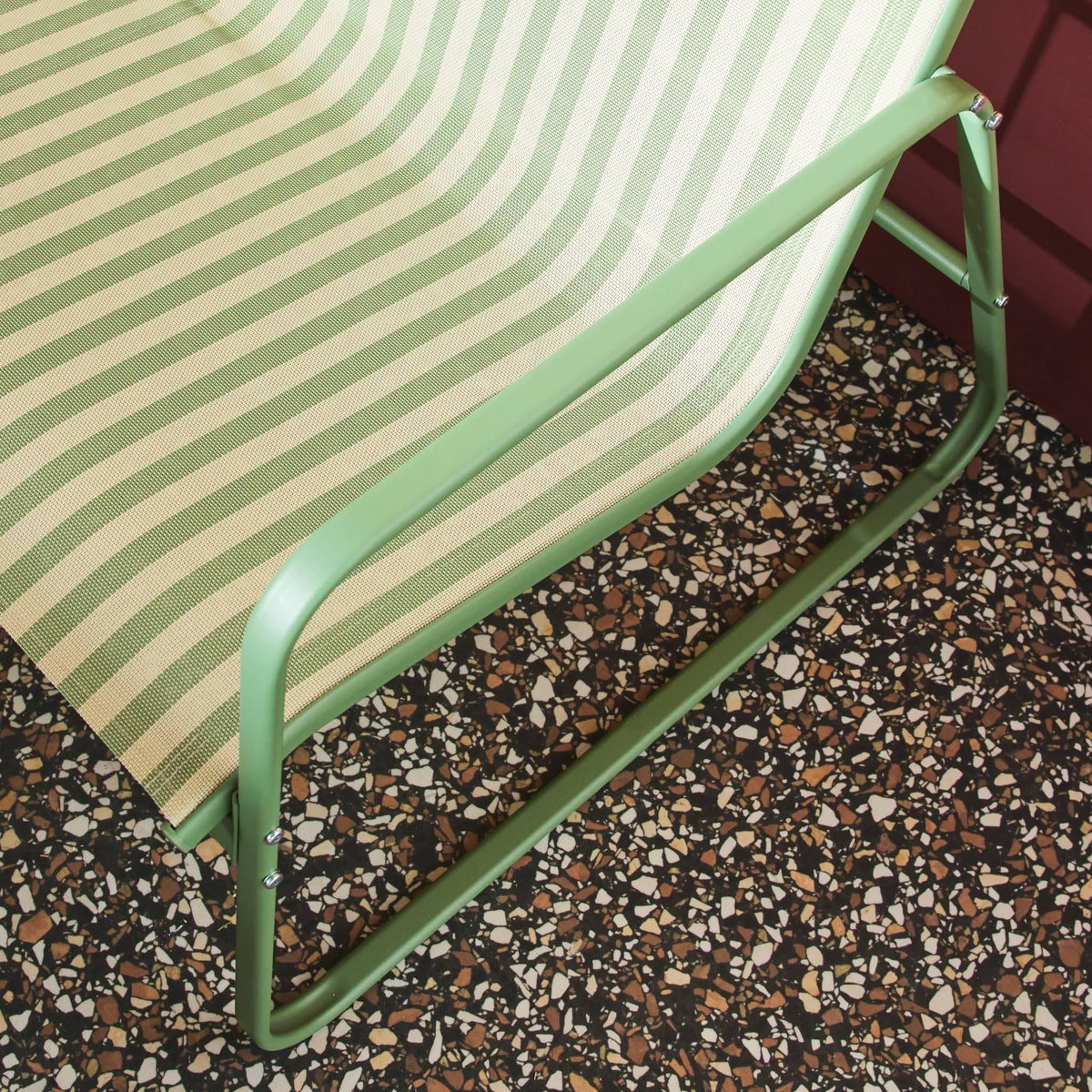 SWEEEK Salon de jardin en métal  et textilène pour 4 personnes, design