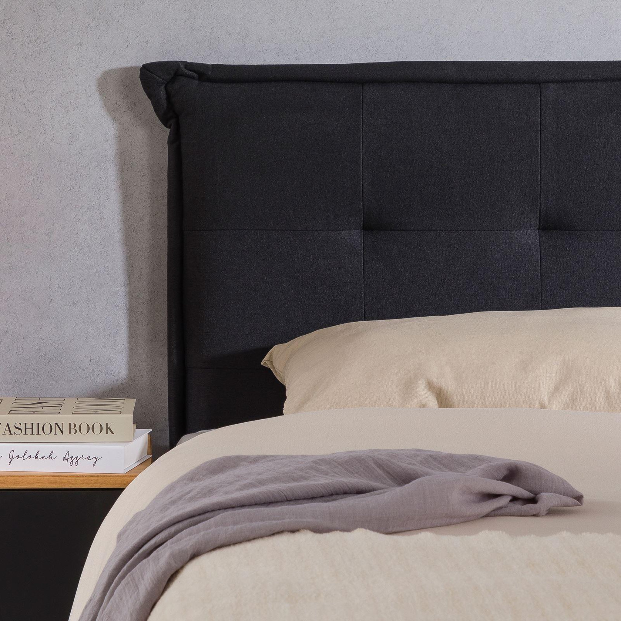 Voir la diapositive 5 : IDIMEX Tête de lit TIMOTHÉ 140 capitonnée sur pieds, en tissu